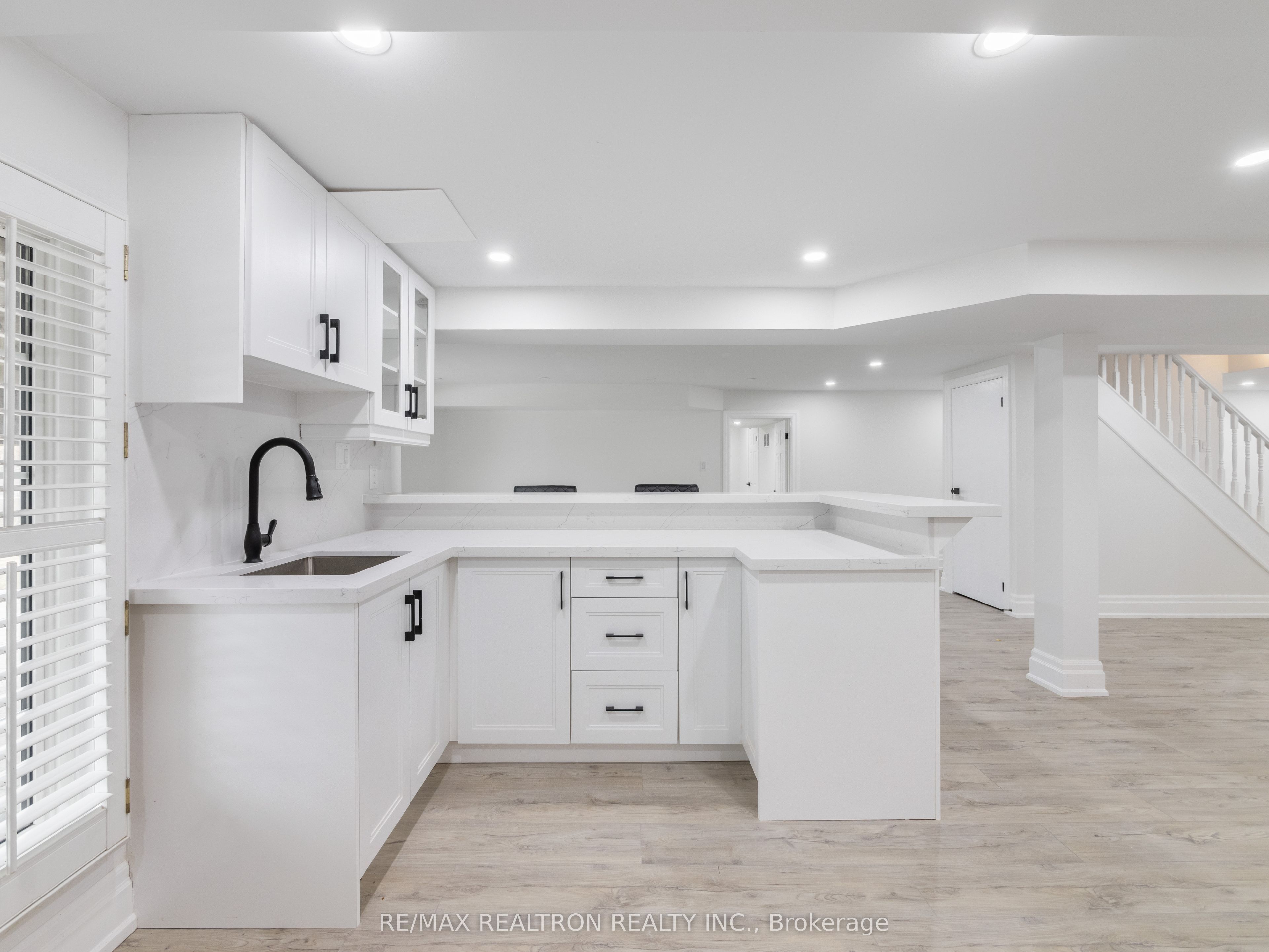 17 Sleepy Hollow Lane Property Photo 34