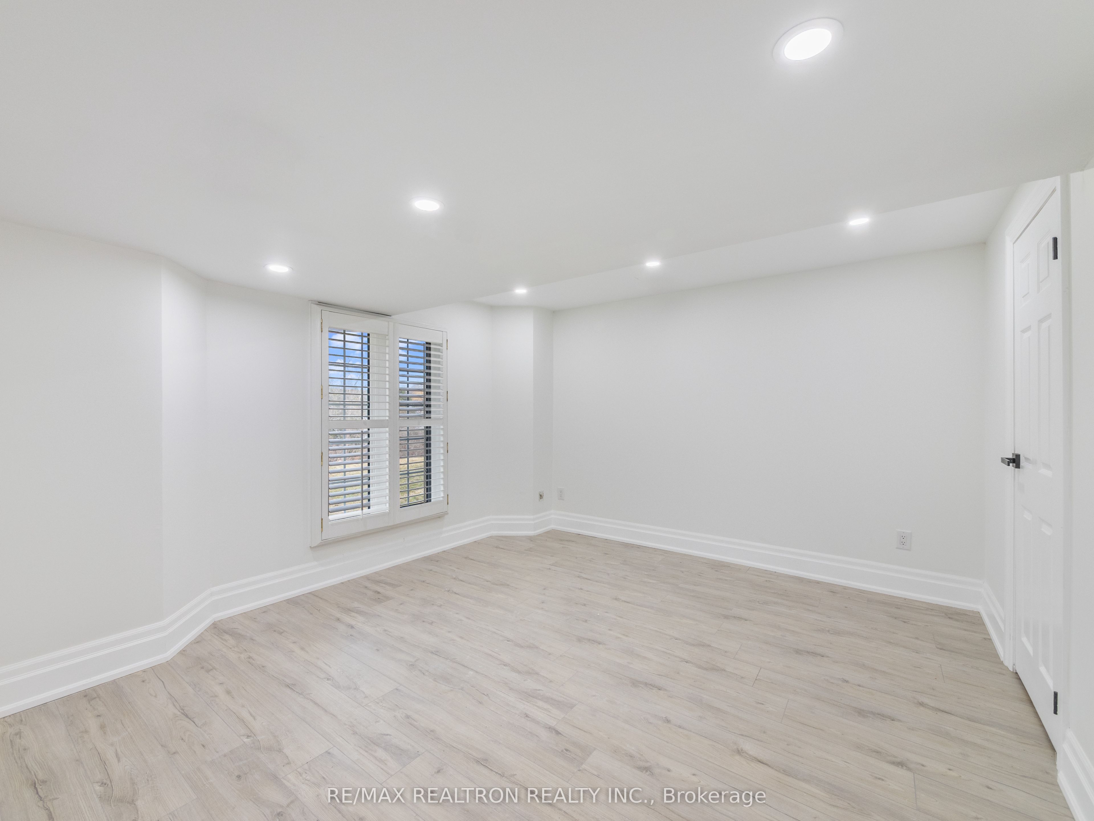 17 Sleepy Hollow Lane Property Photo 39