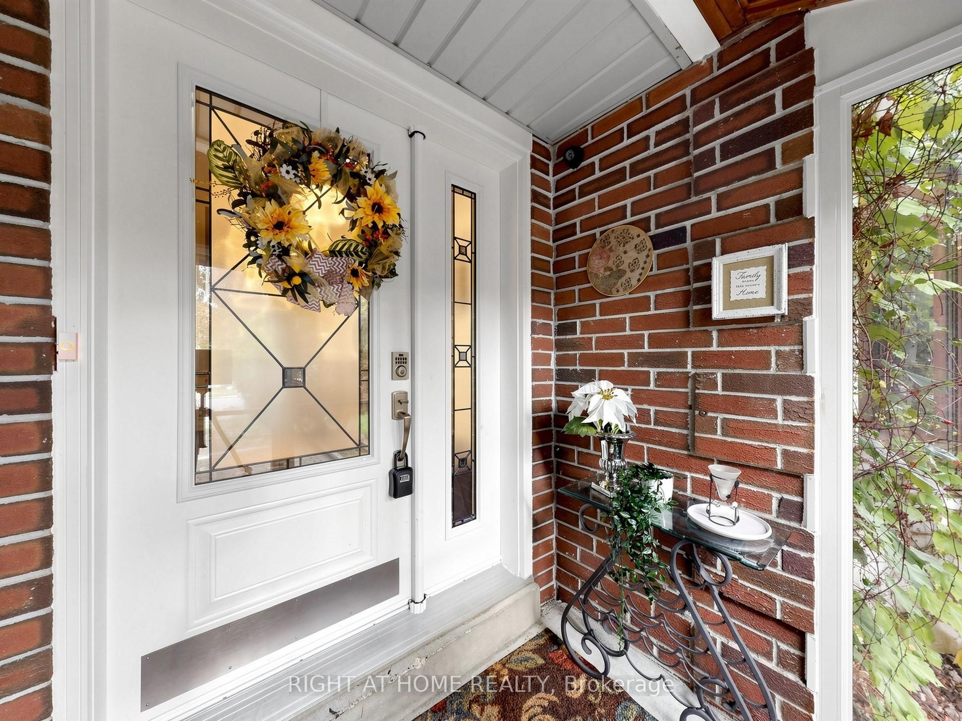43 Topham Crescent Property Photo 10
