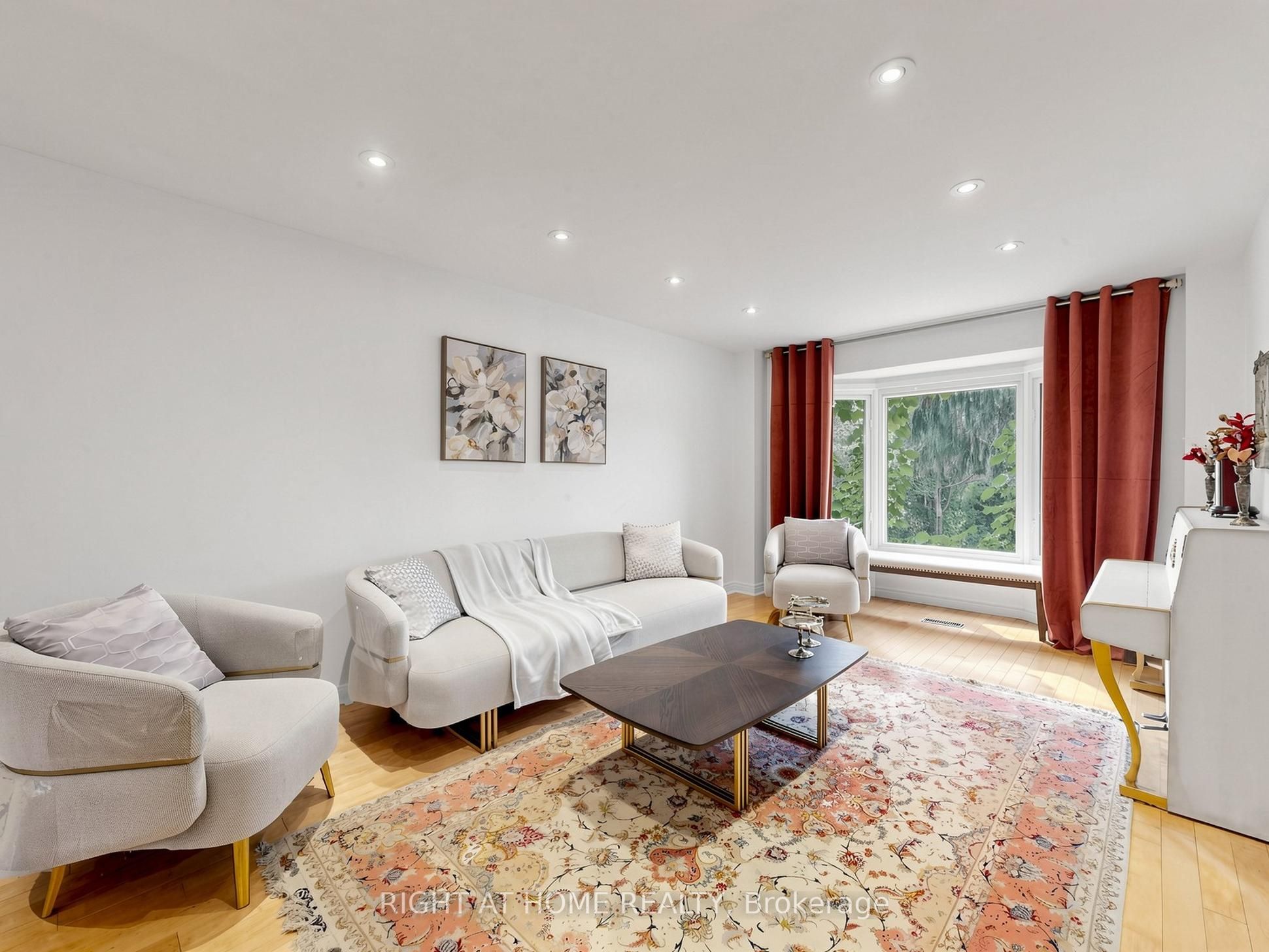 43 Topham Crescent Property Photo 18