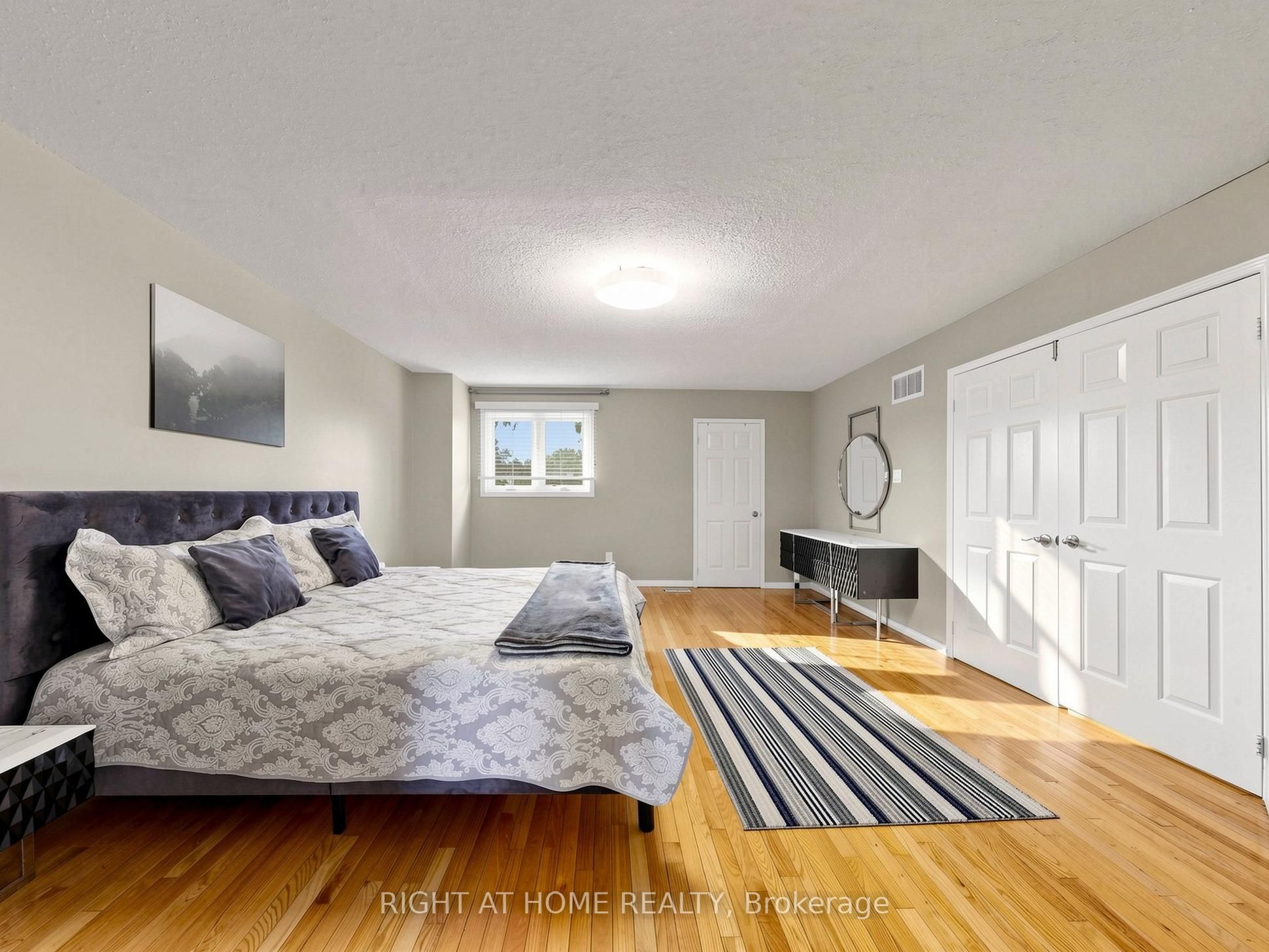 43 Topham Crescent Property Photo 24