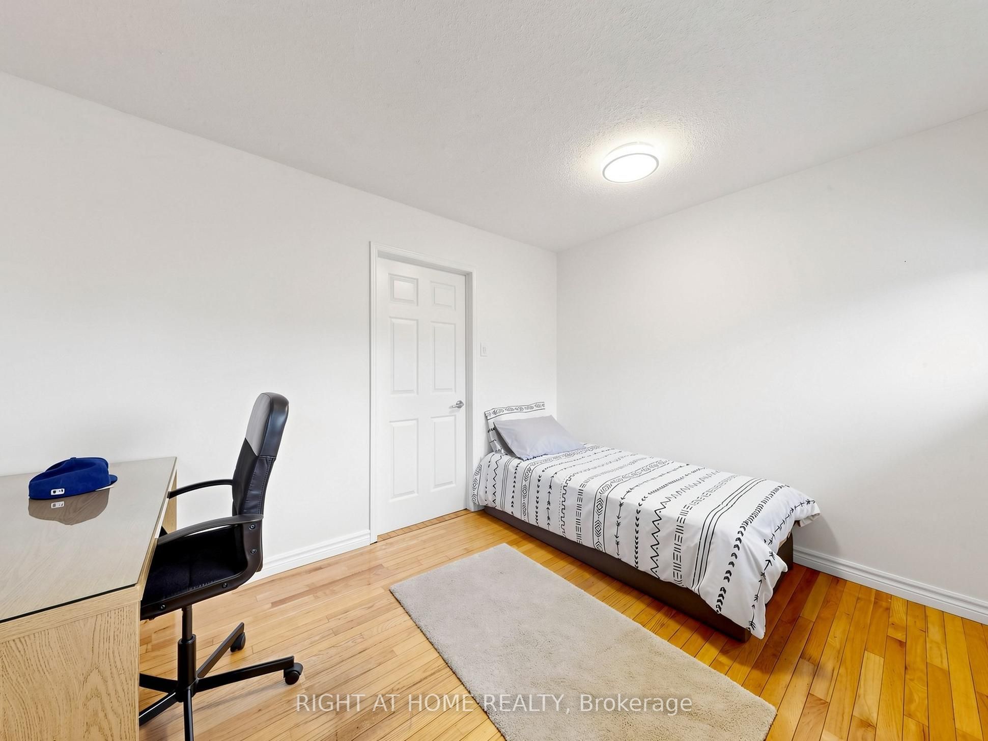 43 Topham Crescent Property Photo 30