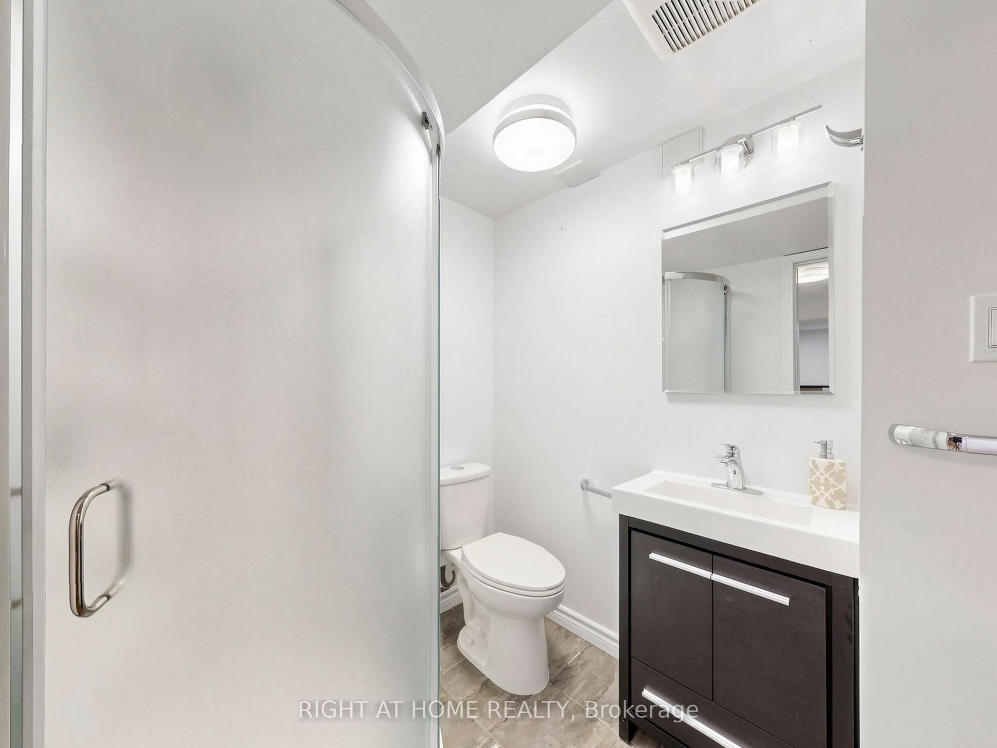 43 Topham Crescent Property Photo 42