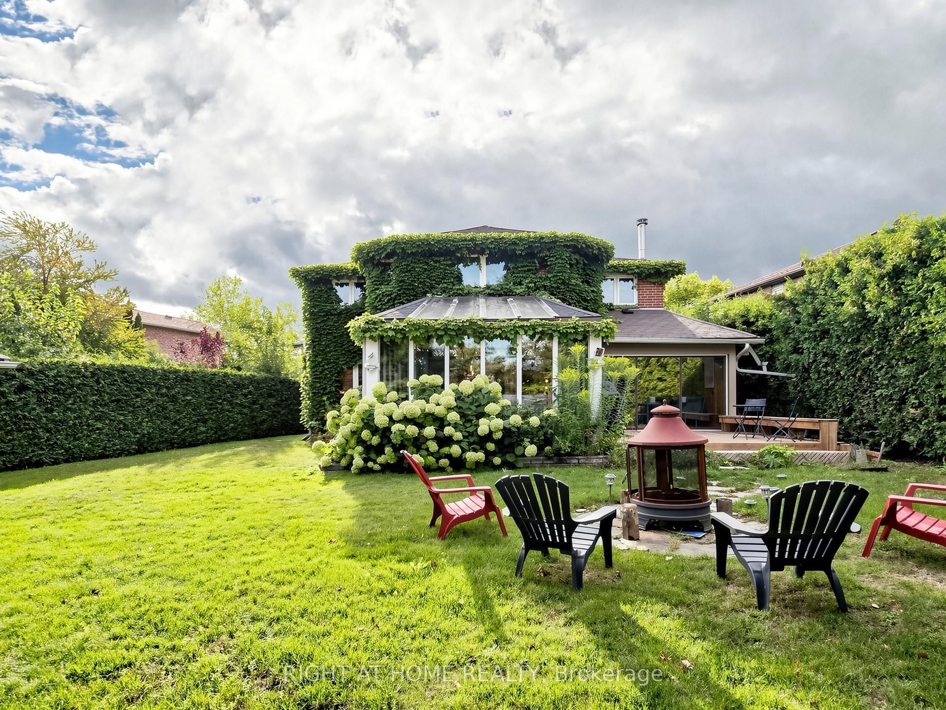 43 Topham Crescent Property Photo 43