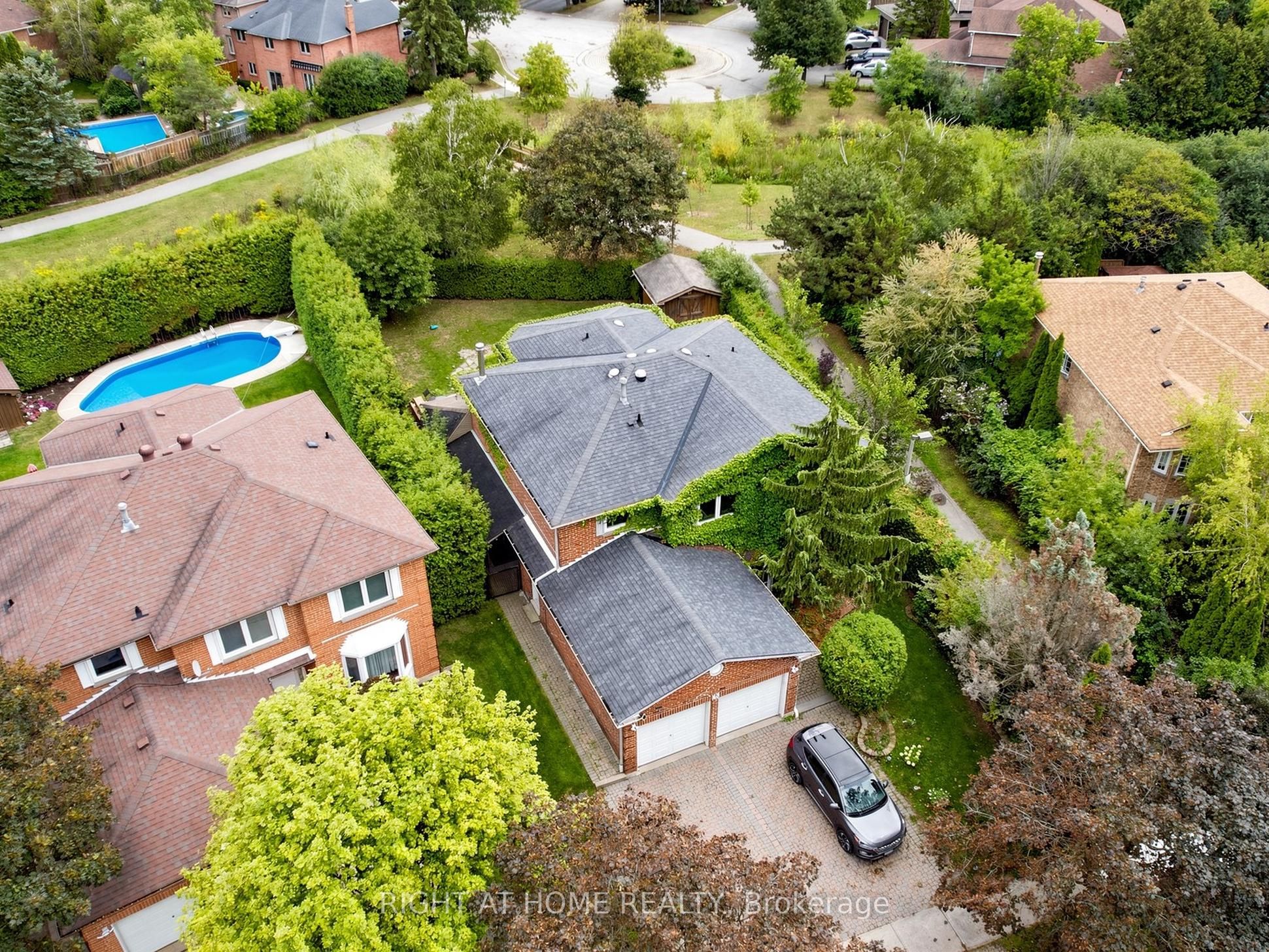 43 Topham Crescent Property Photo 47