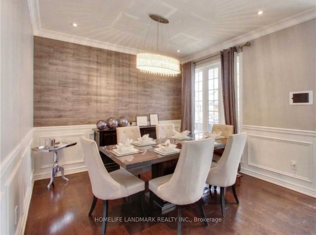 25 Overhold Crescent Property Photo 8