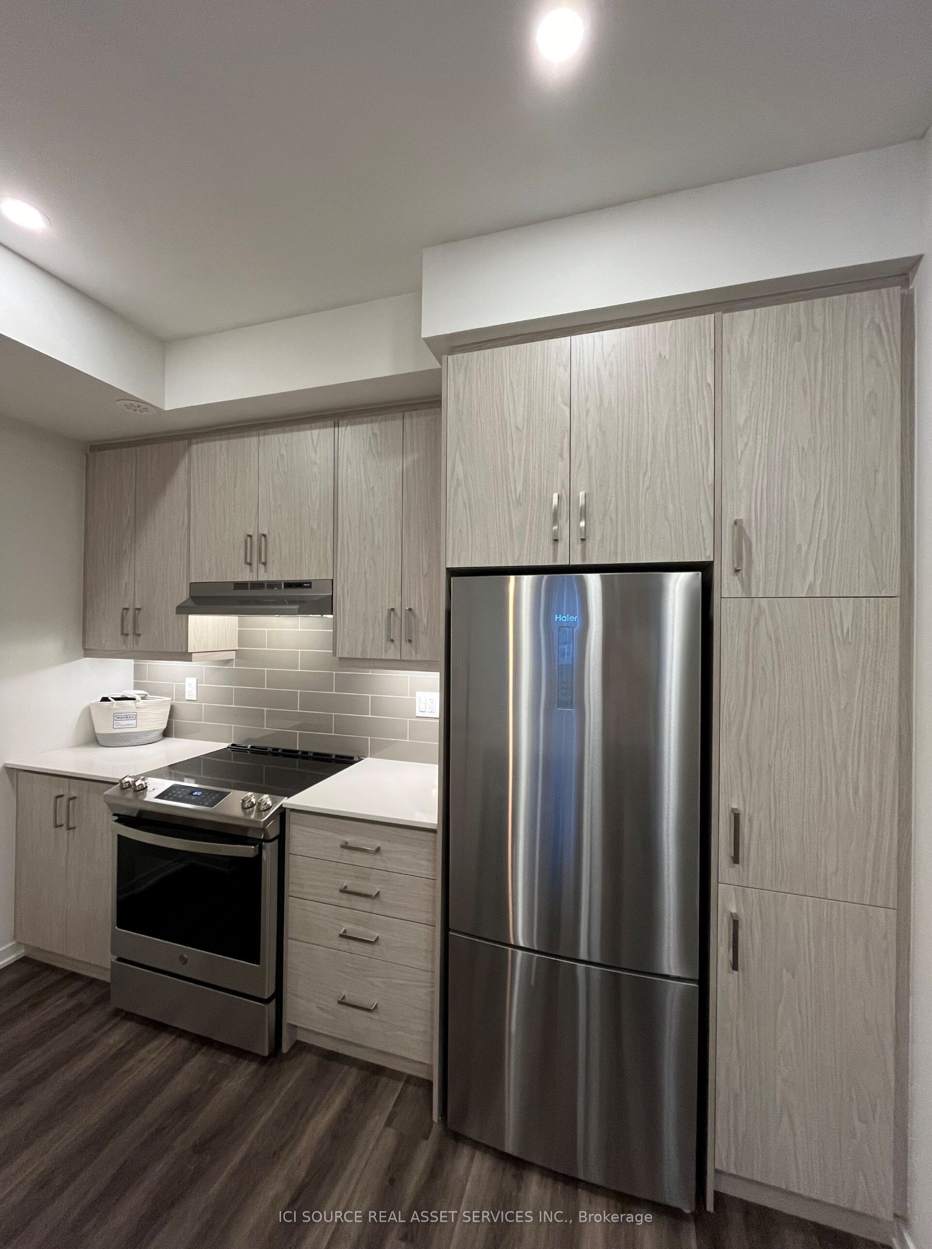 131 Honeycrisp Crescent 230 Property Photo 5