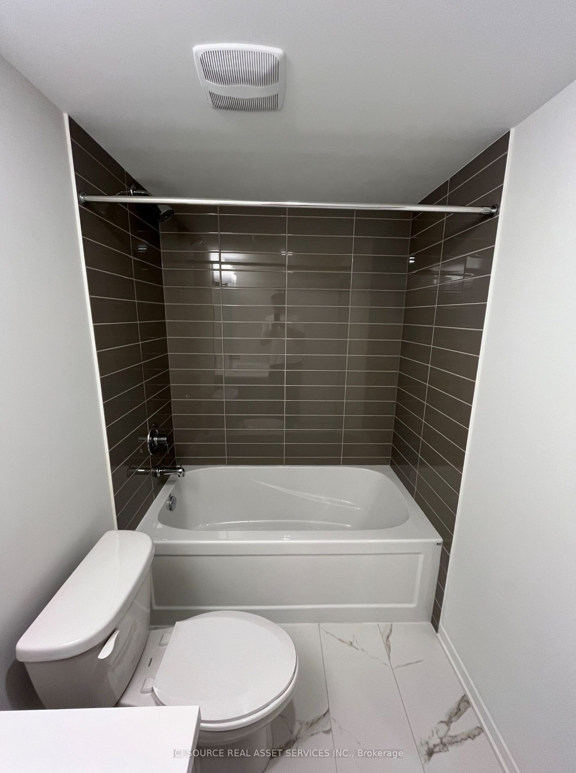 131 Honeycrisp Crescent 230 Property Photo 14