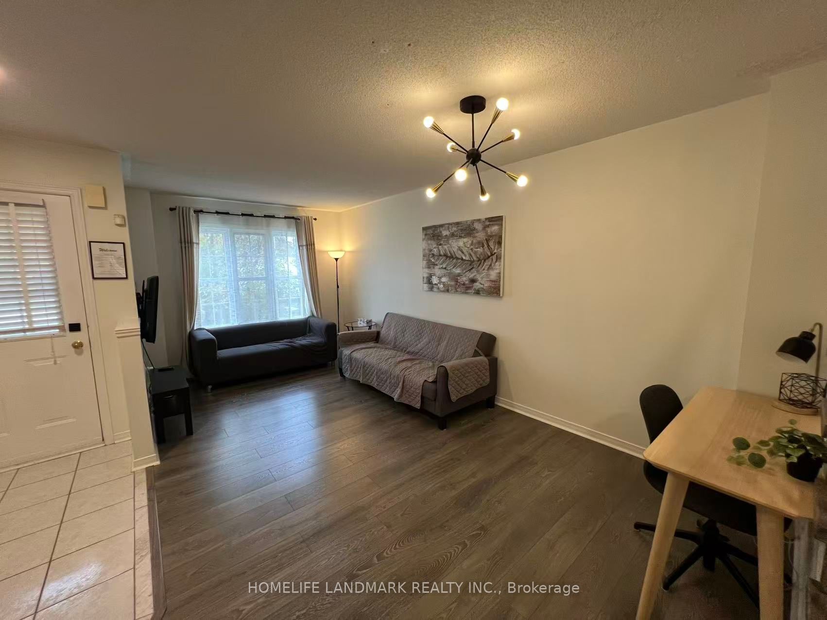 9051 Yonge Street Property Photo 7