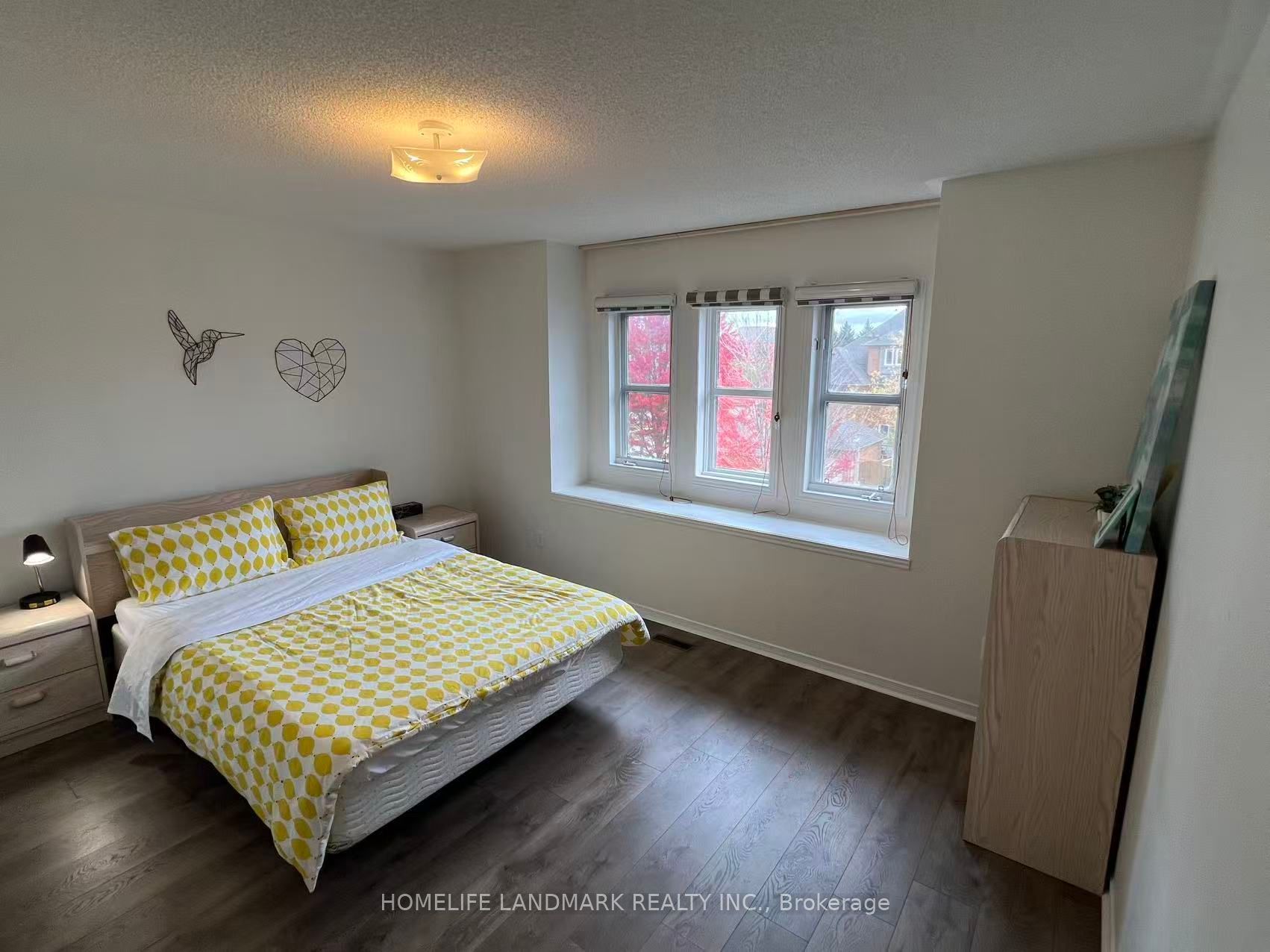 9051 Yonge Street Property Photo 8