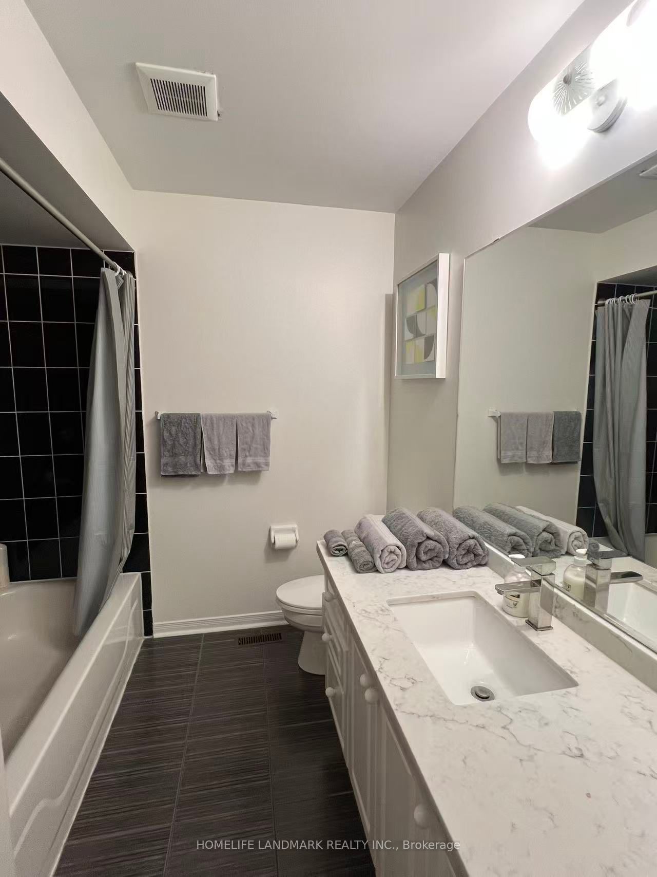 9051 Yonge Street Property Photo 12