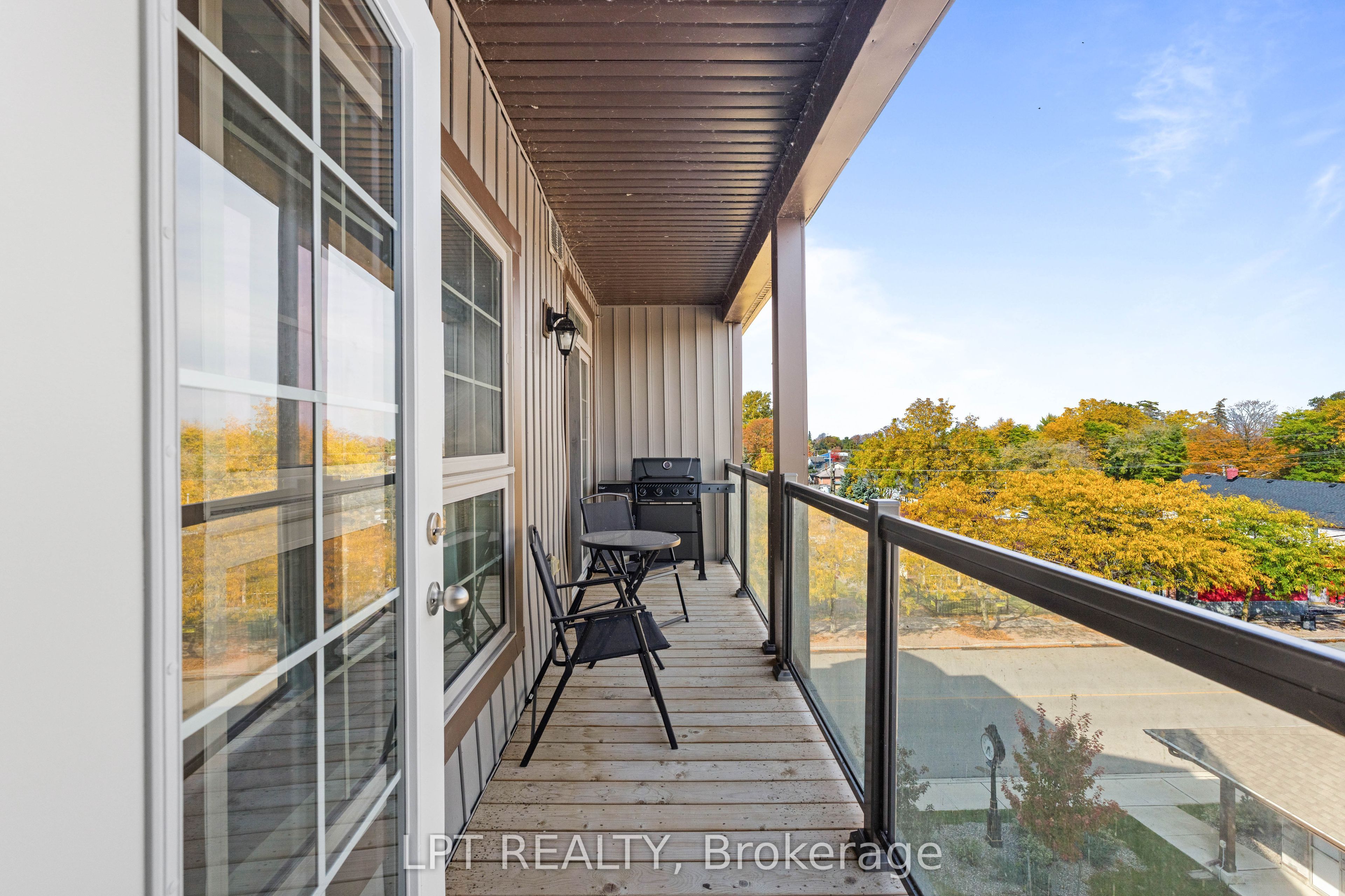 110 Grew Boulevard 407 Property Photo 10