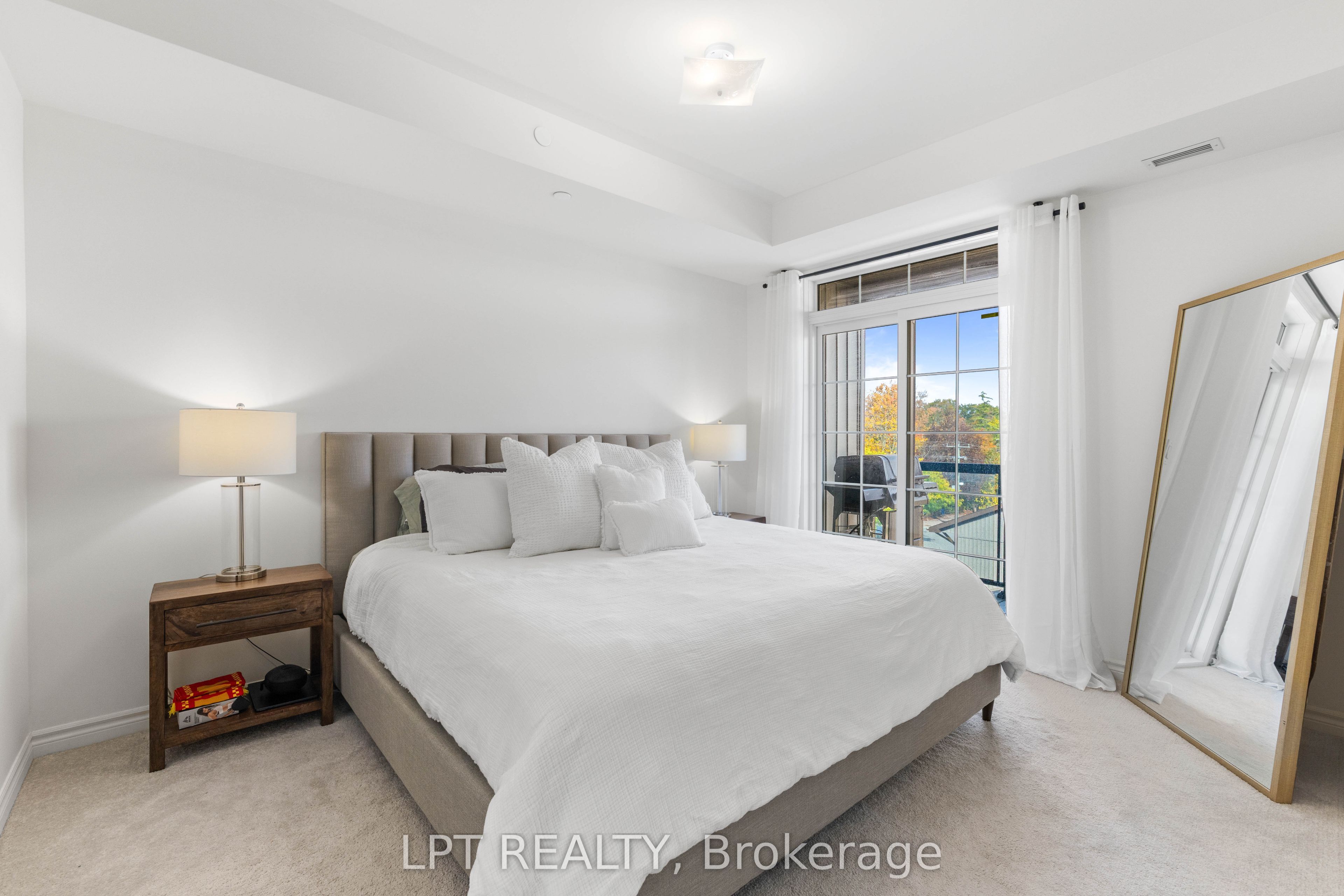 110 Grew Boulevard 407 Property Photo 13