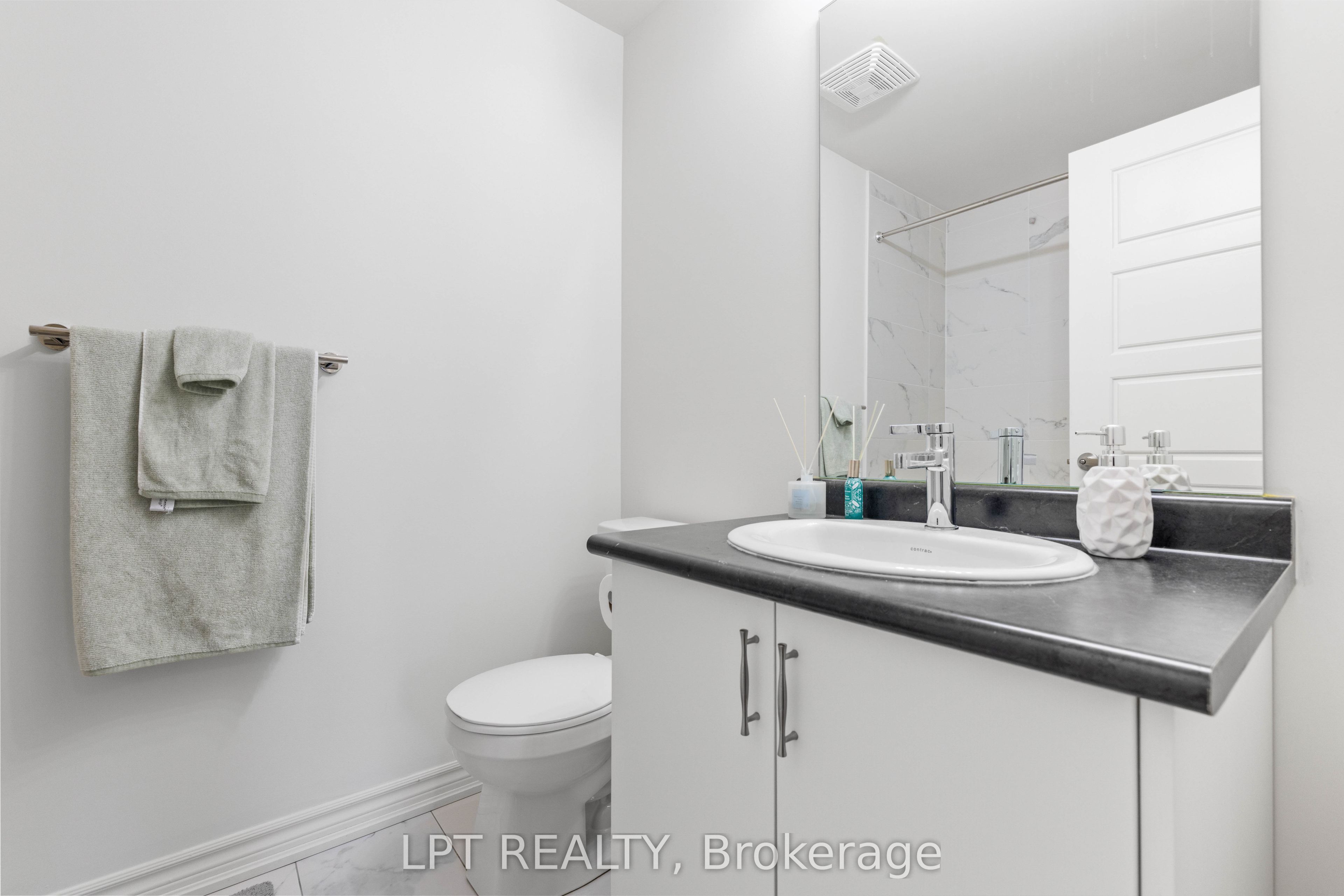 110 Grew Boulevard 407 Property Photo 21