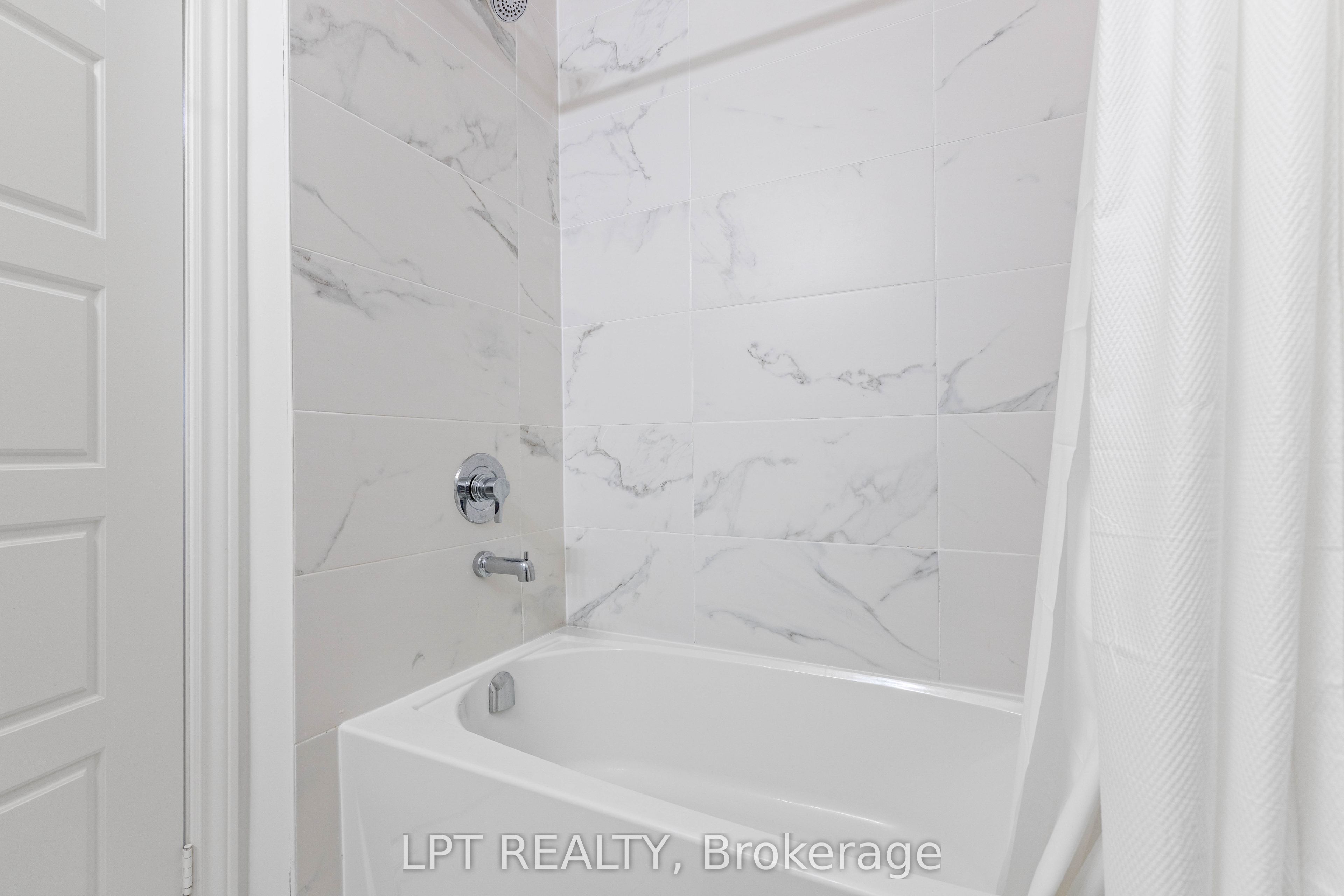 110 Grew Boulevard 407 Property Photo 22