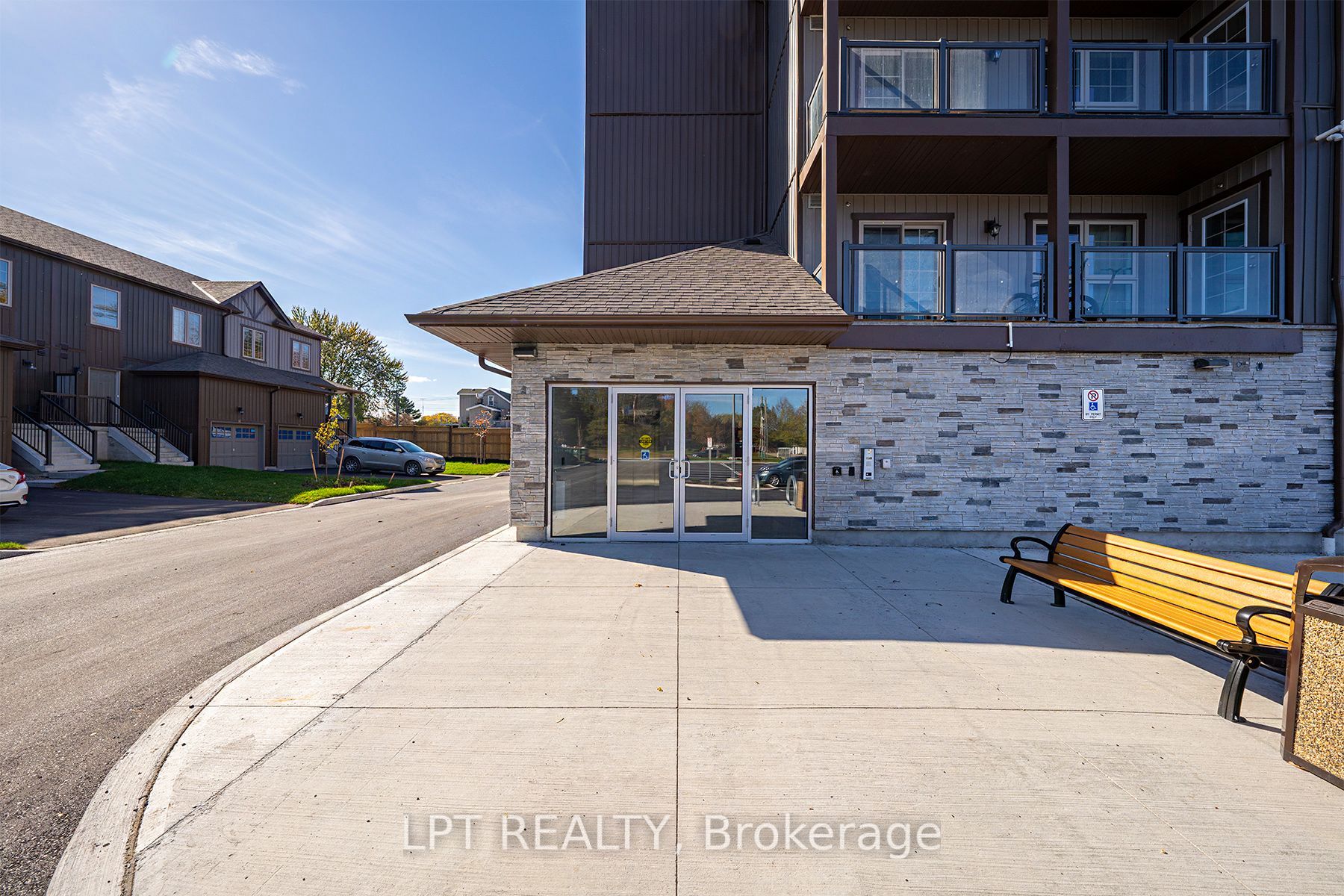 110 Grew Boulevard 407 Property Photo 25