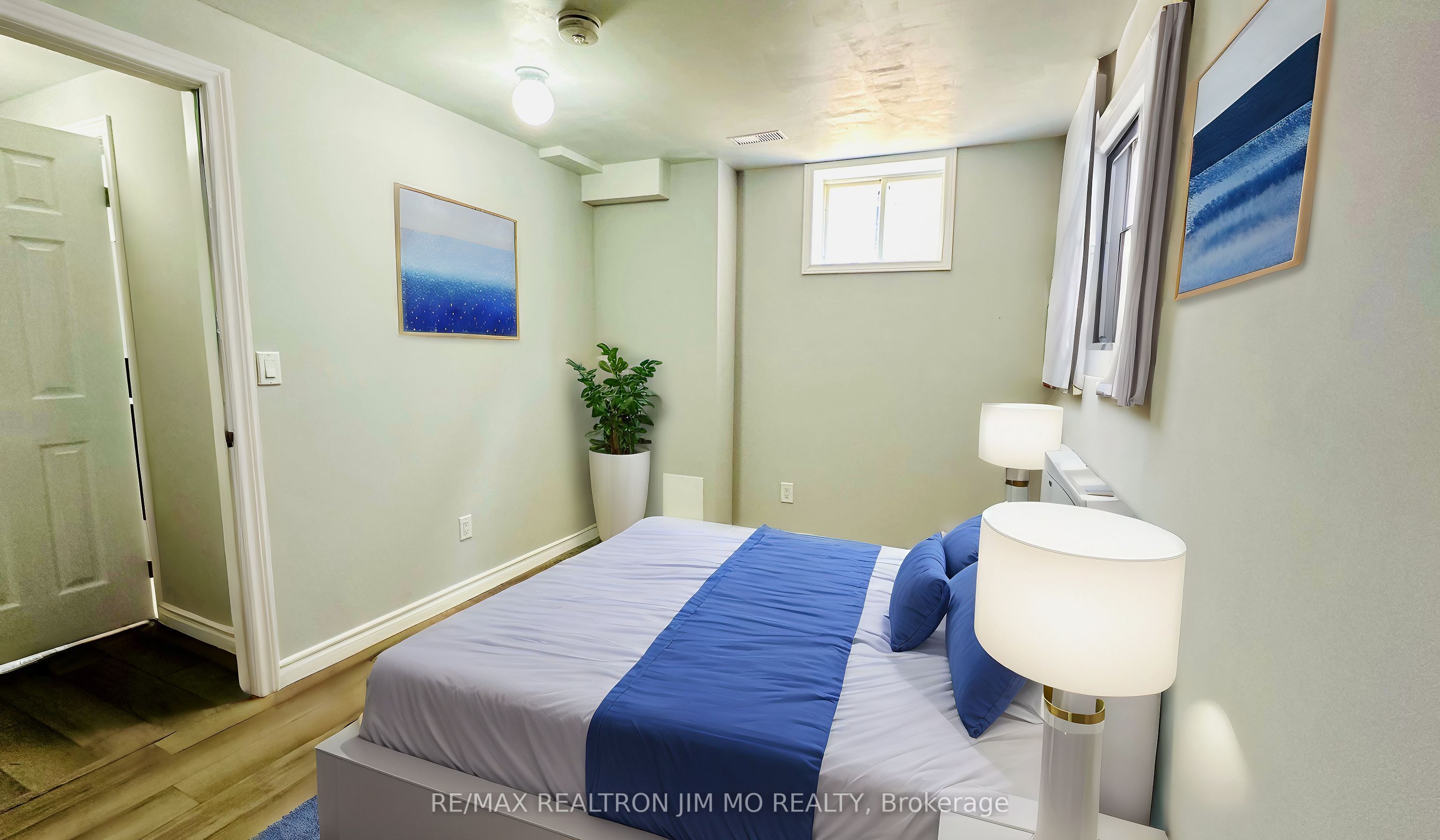288 Parkwood Avenue Lower Property Photo 6