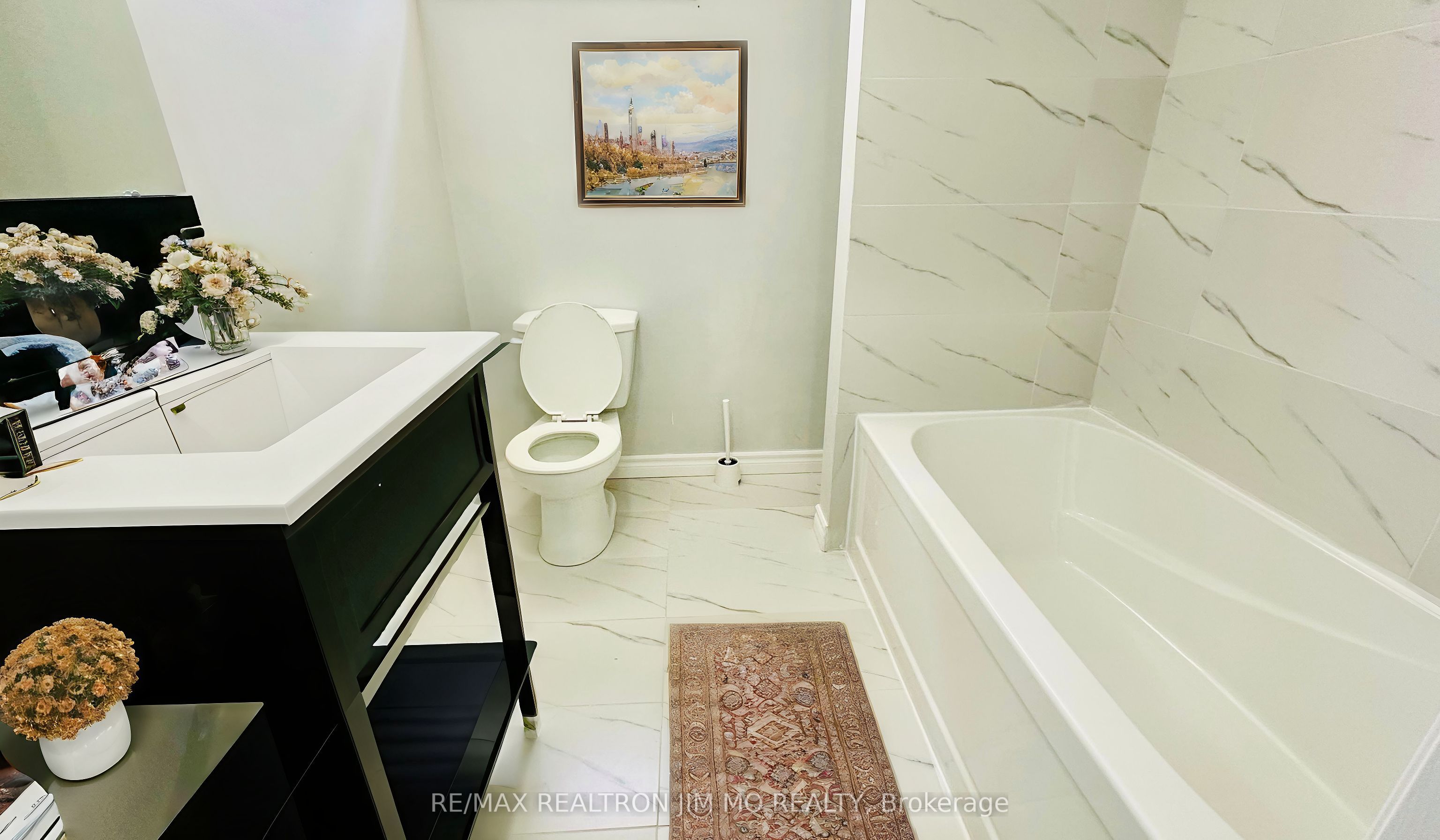288 Parkwood Avenue Lower Property Photo 8
