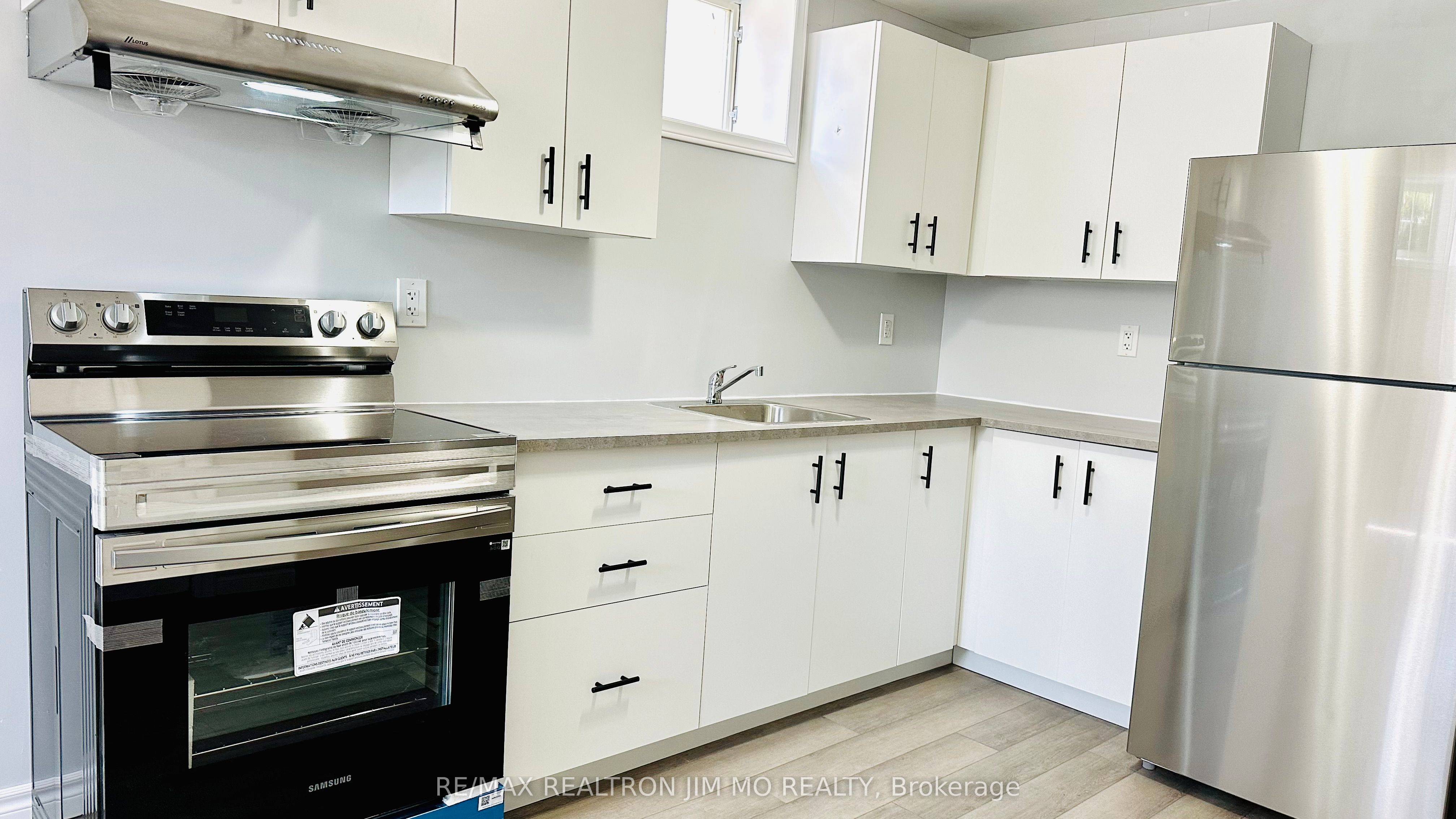 288 Parkwood Avenue Lower Property Photo 11