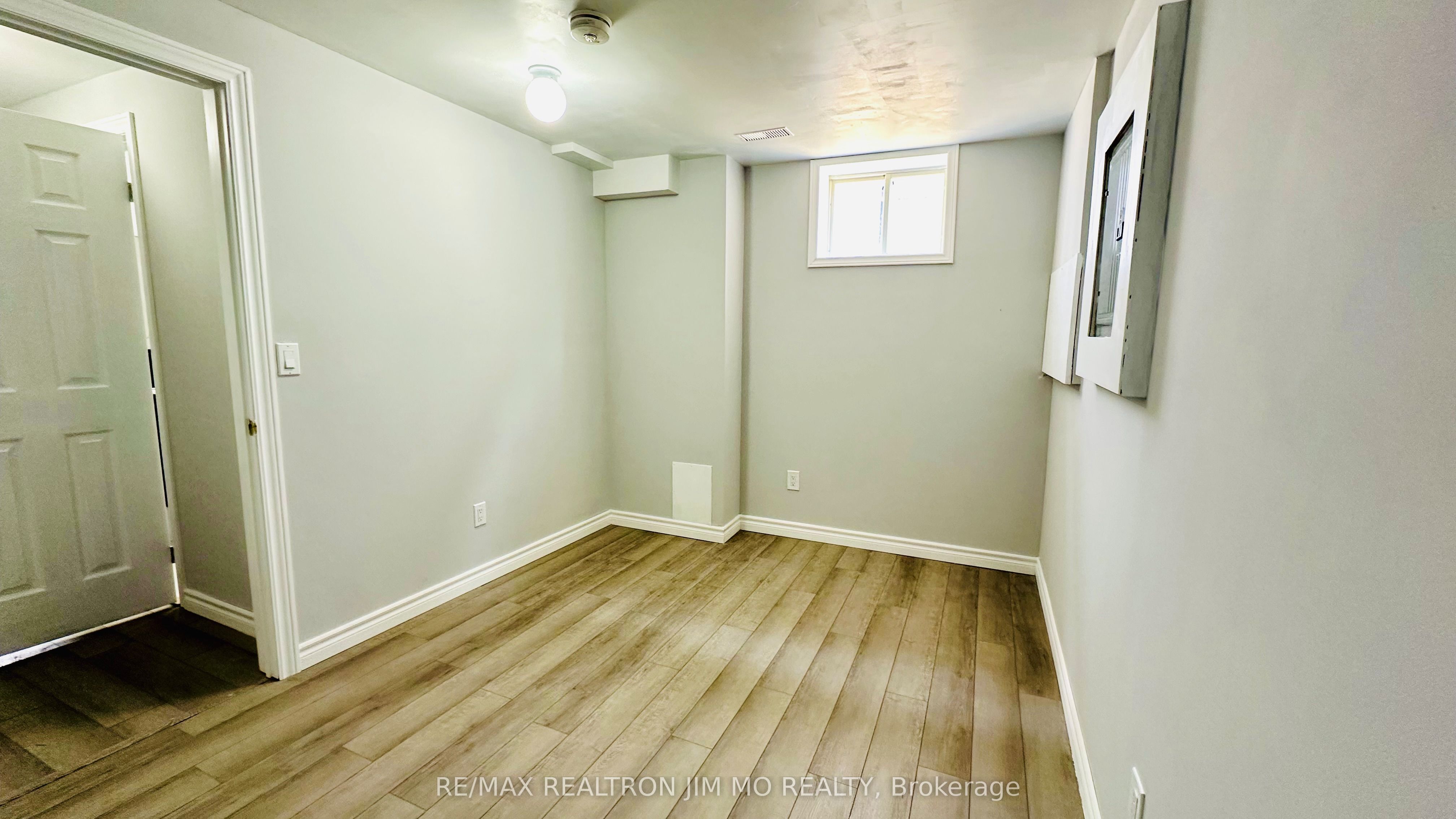 288 Parkwood Avenue Lower Property Photo 19