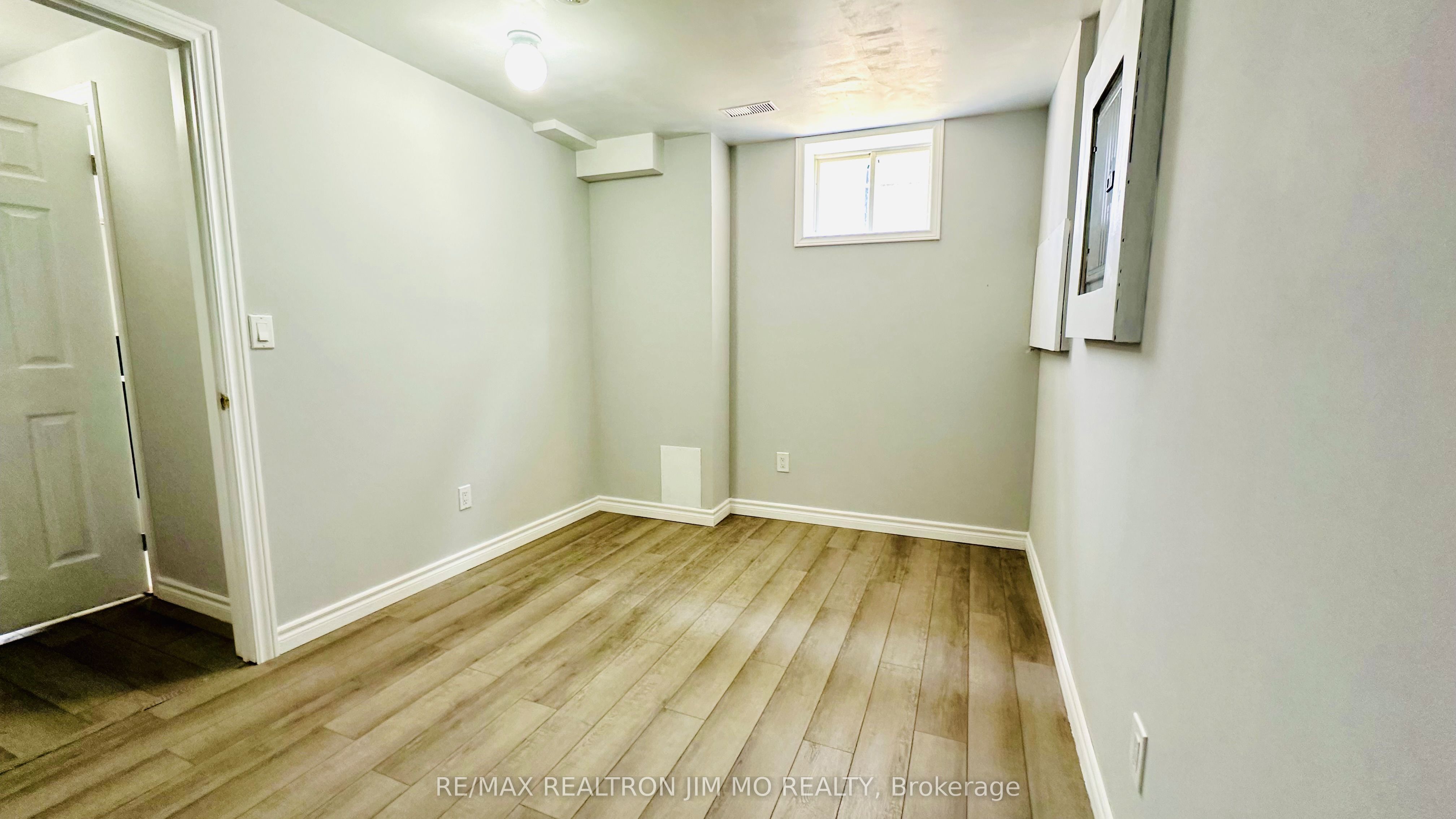 288 Parkwood Avenue Lower Property Photo 20
