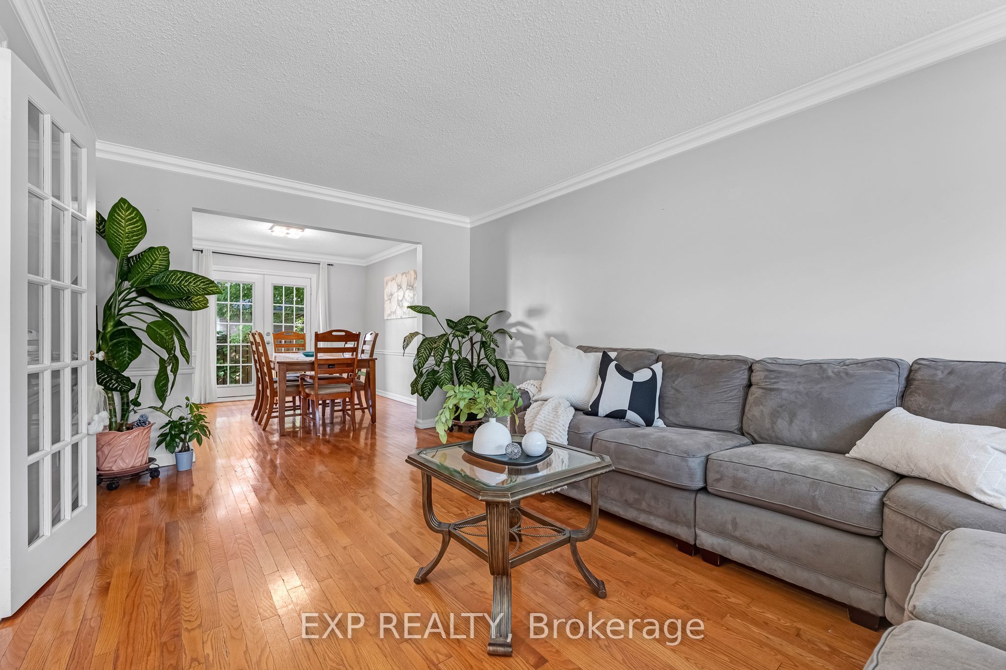 515 London Road Property Photo 7