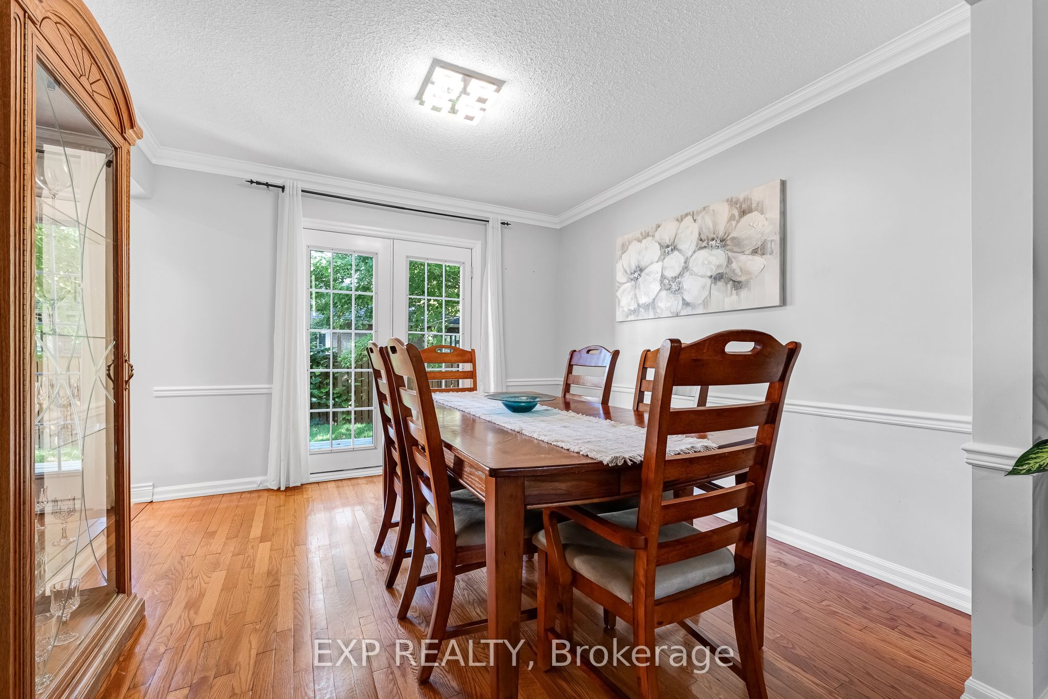 515 London Road Property Photo 8