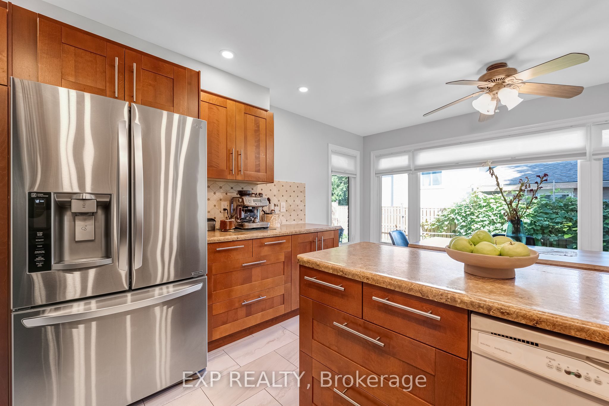 515 London Road Property Photo 13
