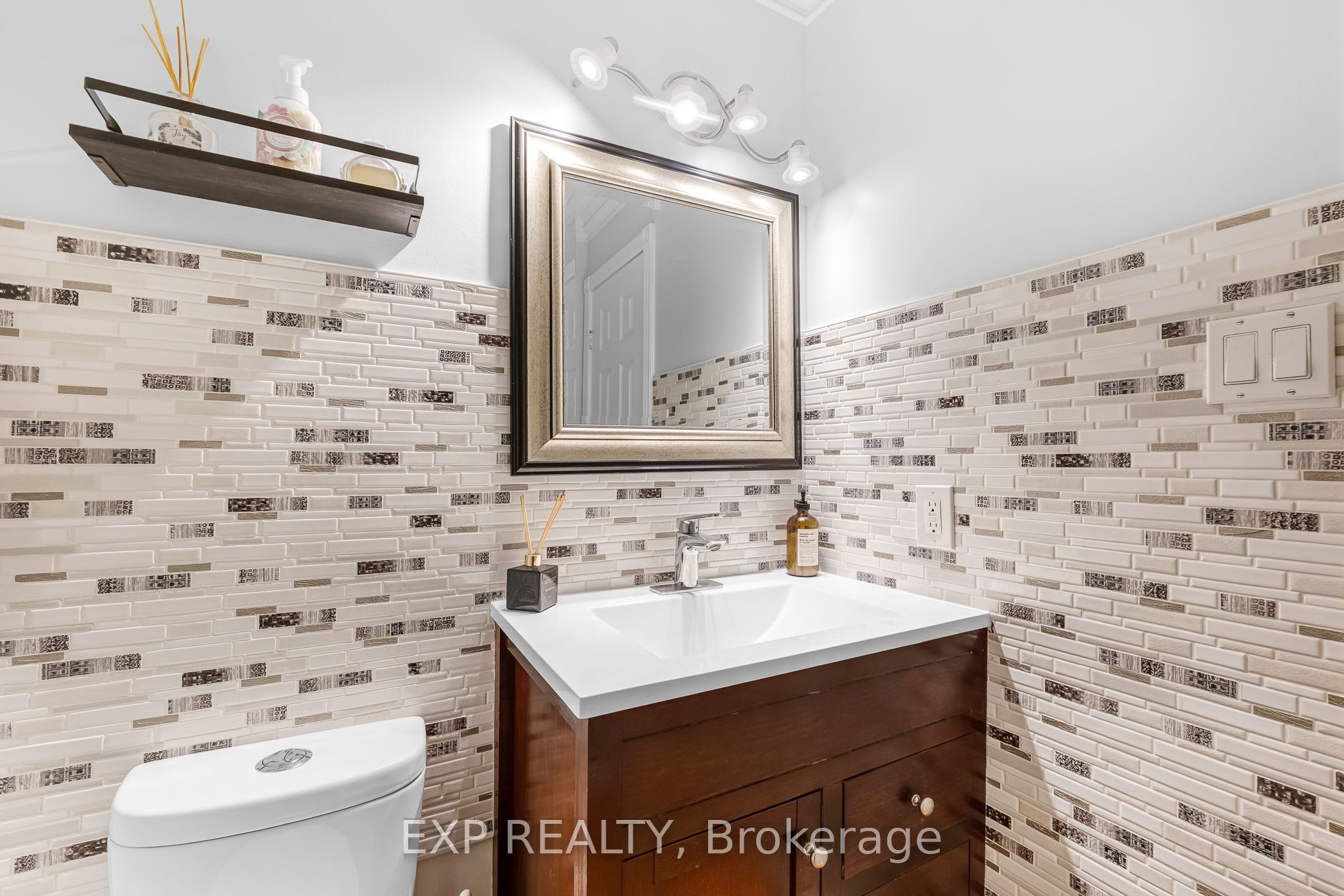 515 London Road Property Photo 19