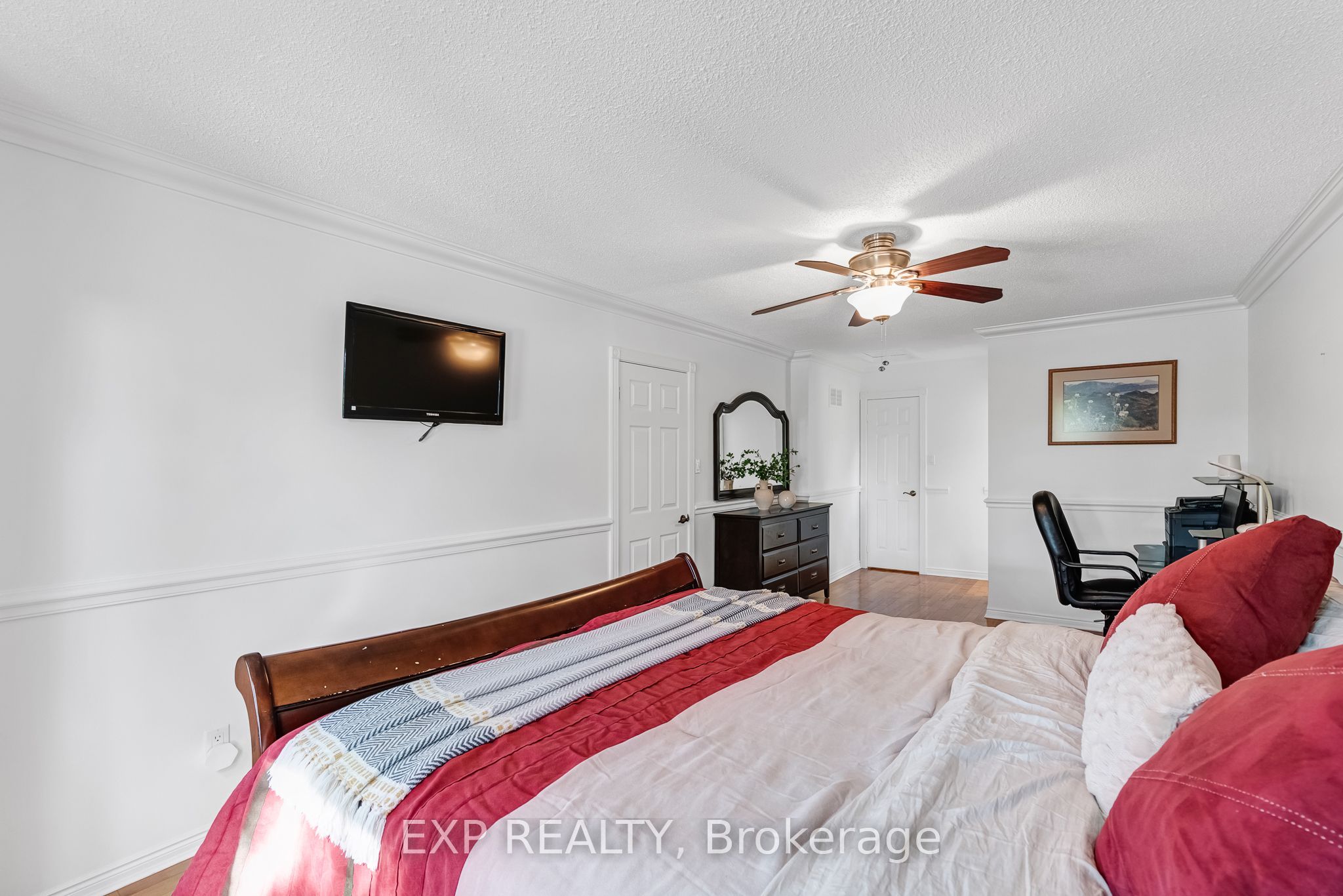 515 London Road Property Photo 23