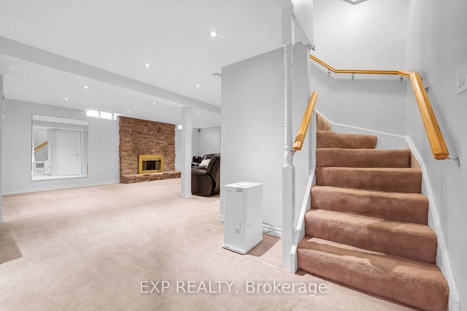 515 London Road Property Photo 32