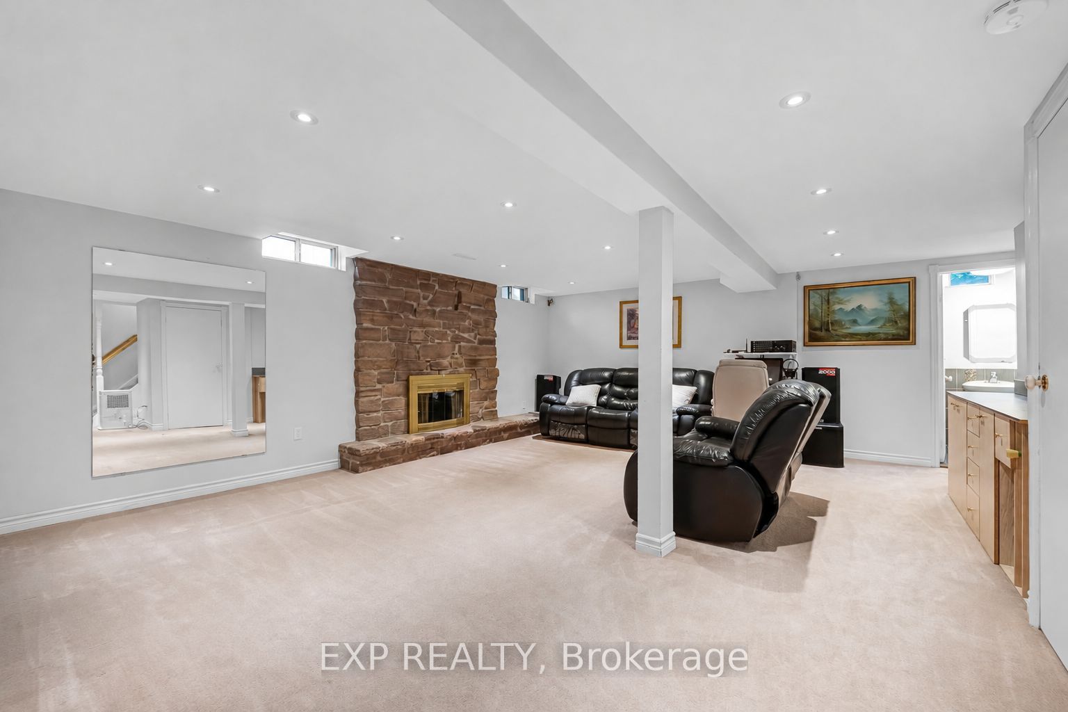 515 London Road Property Photo 33