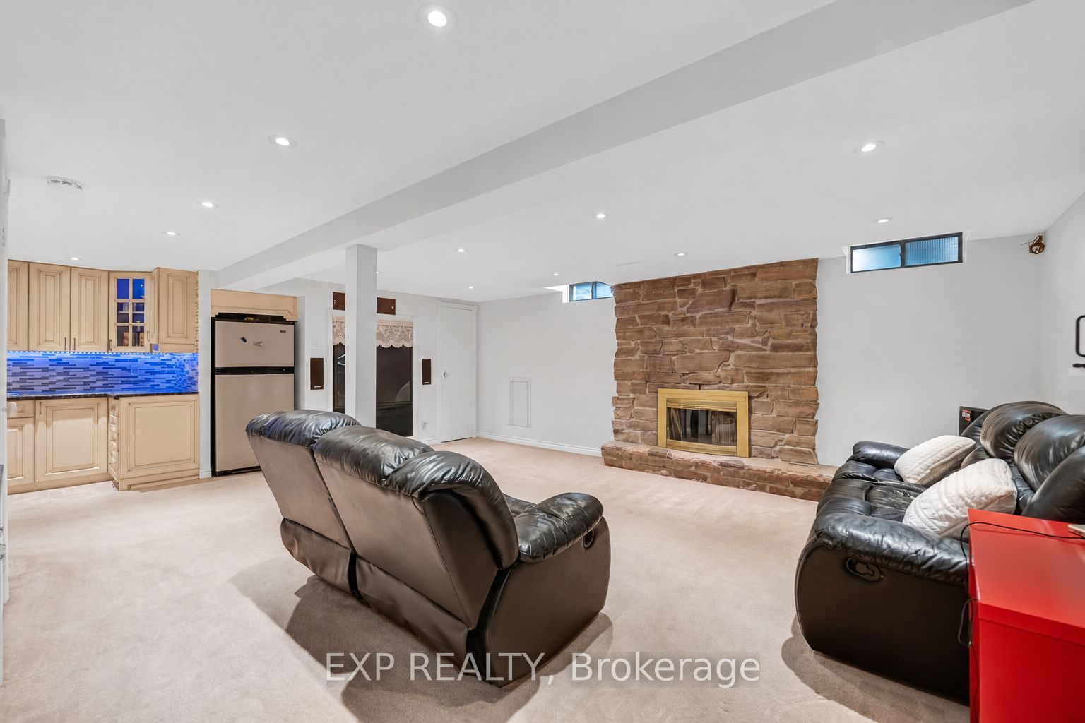 515 London Road Property Photo 35