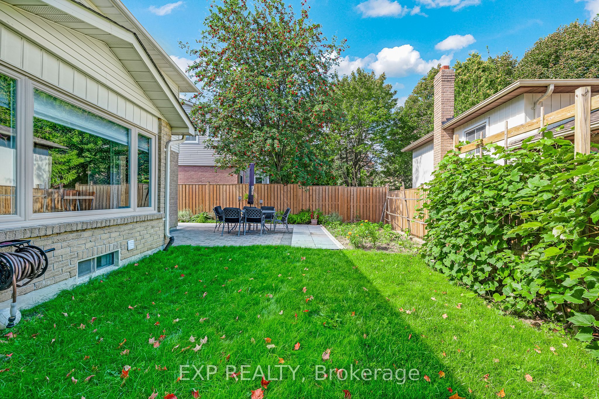 515 London Road Property Photo 44
