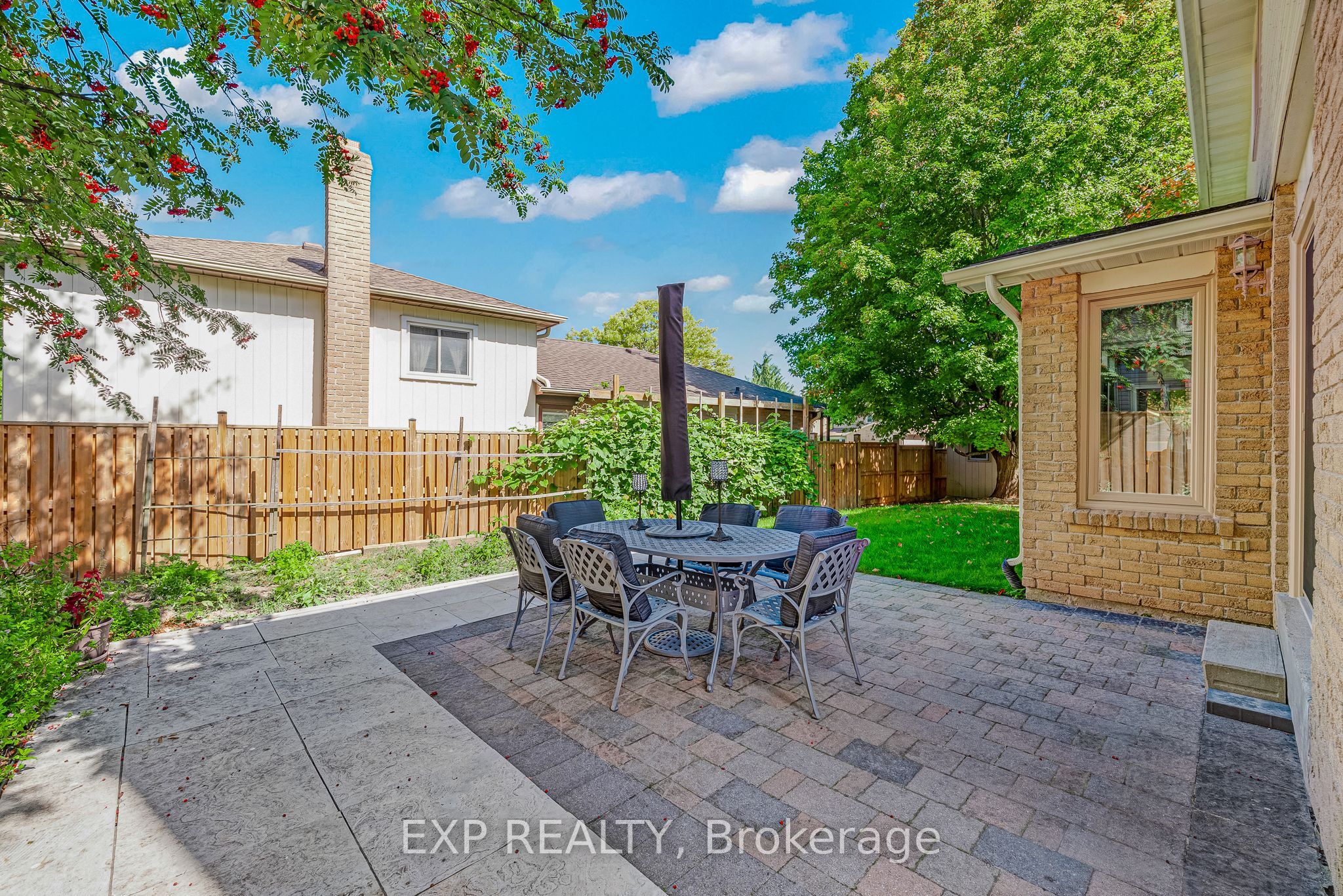 515 London Road Property Photo 45
