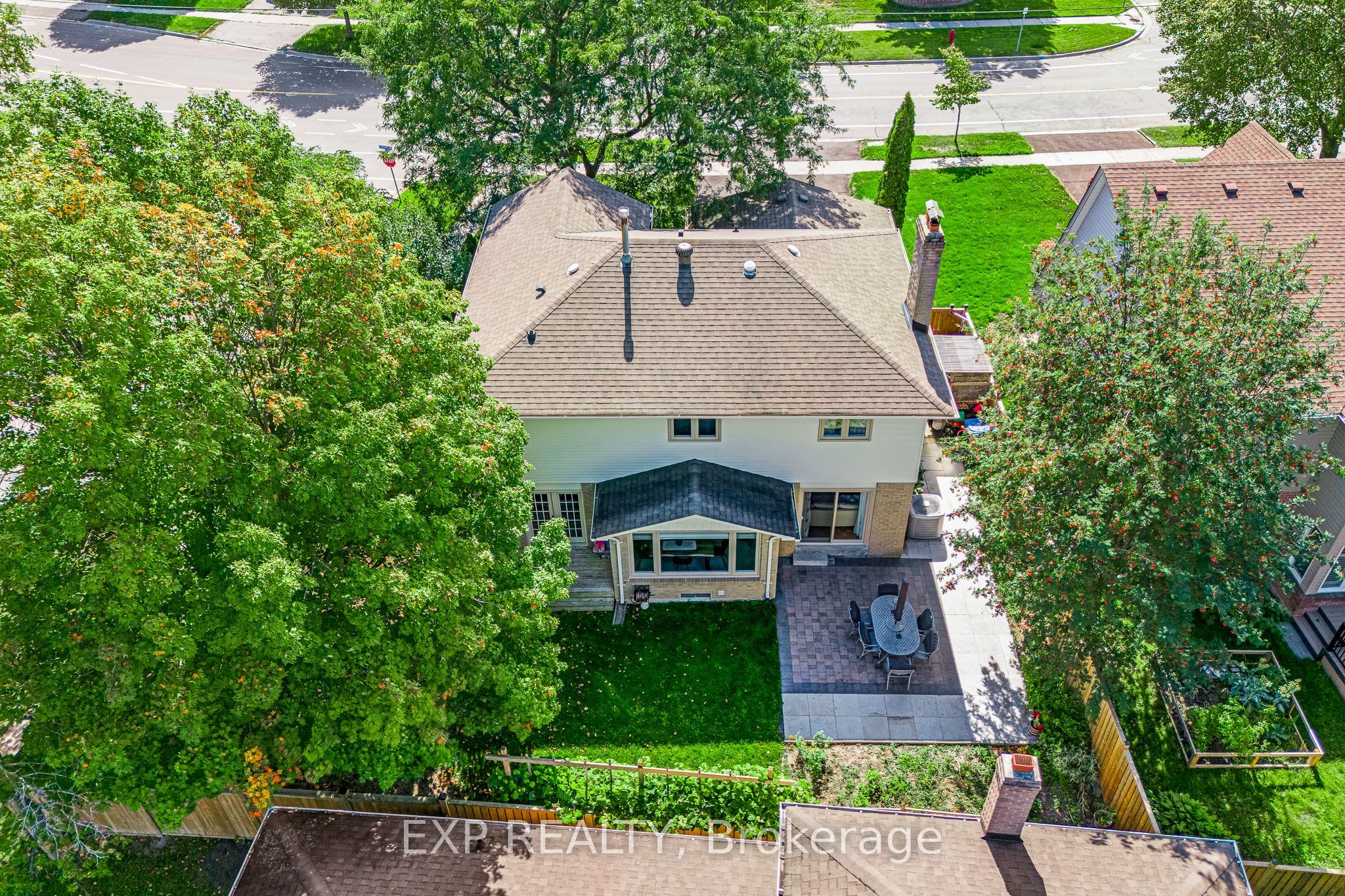 515 London Road Property Photo 46