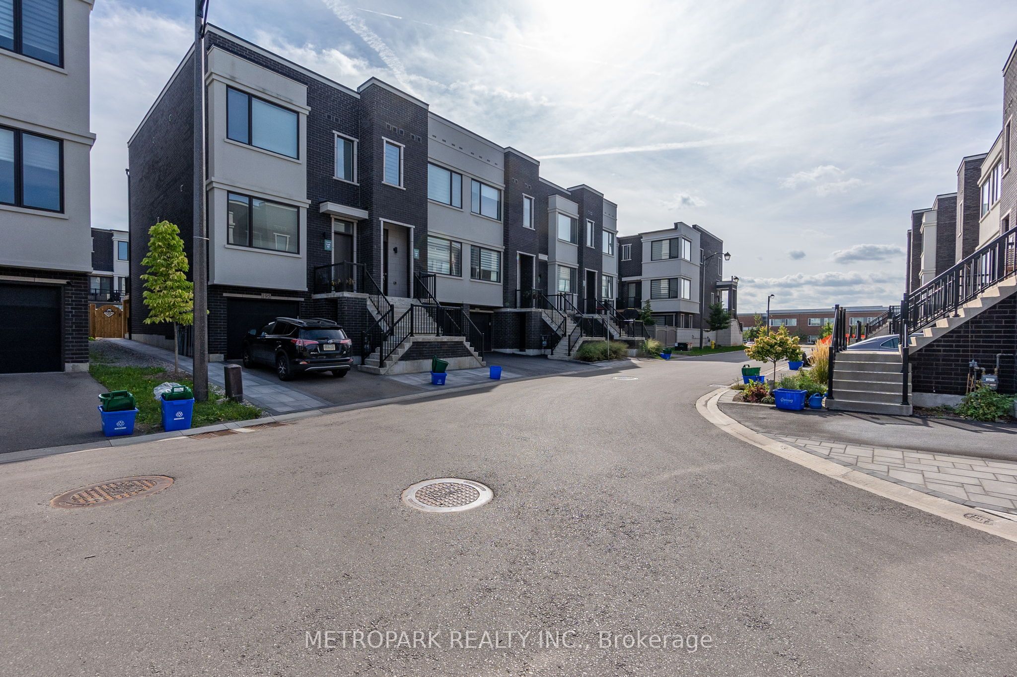 187 Sydney Circle Property Photo 1