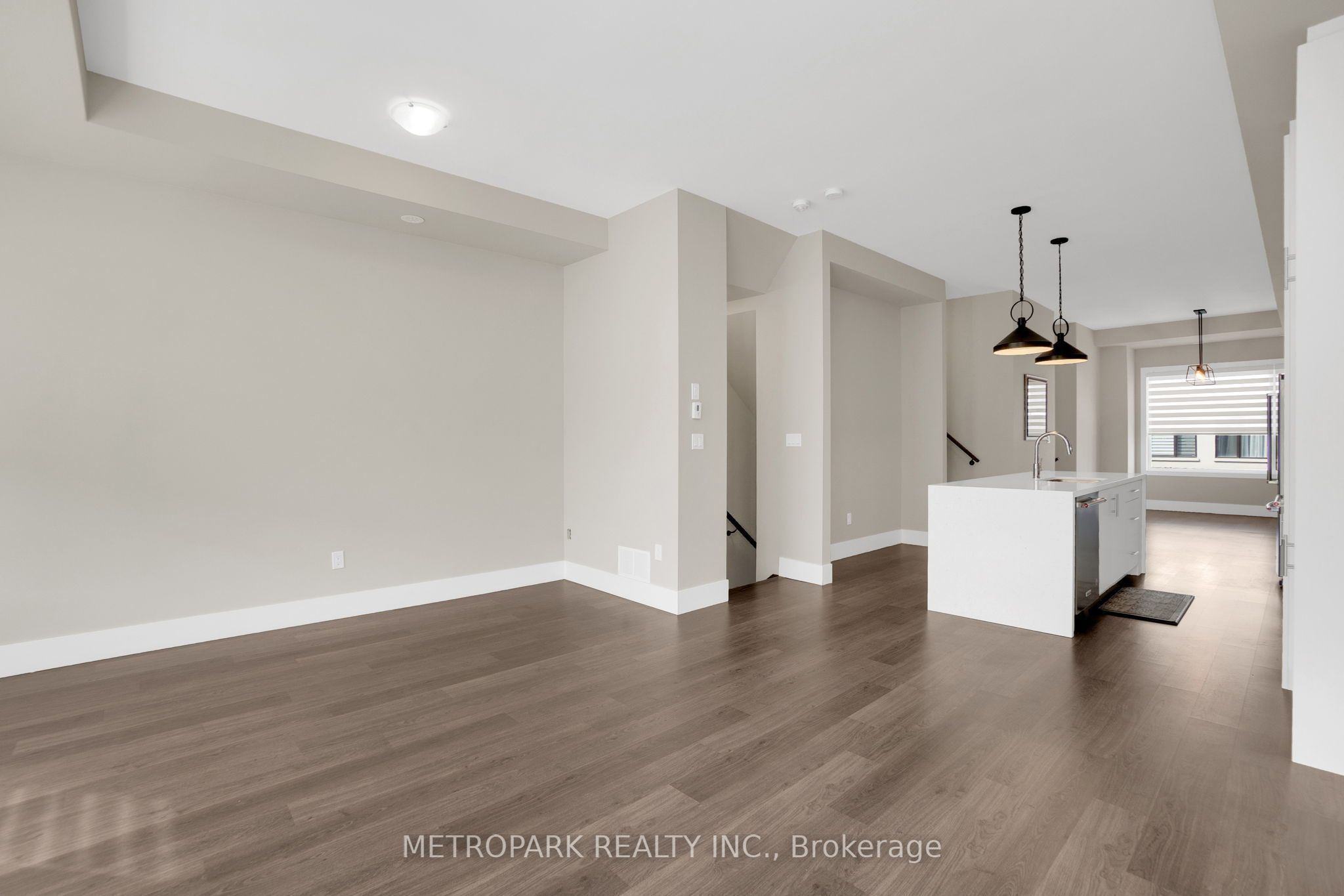 187 Sydney Circle Property Photo 8