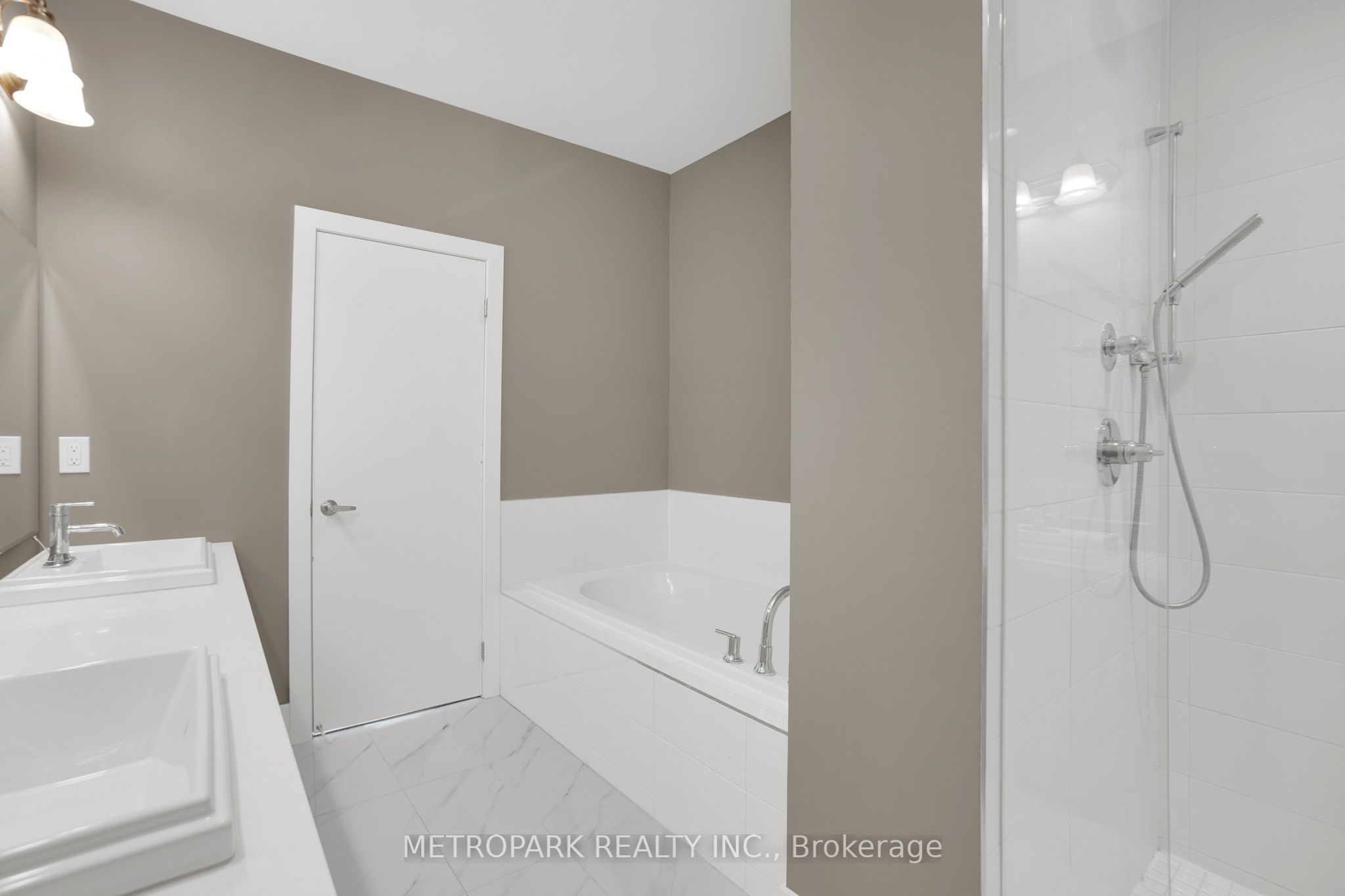 187 Sydney Circle Property Photo 17