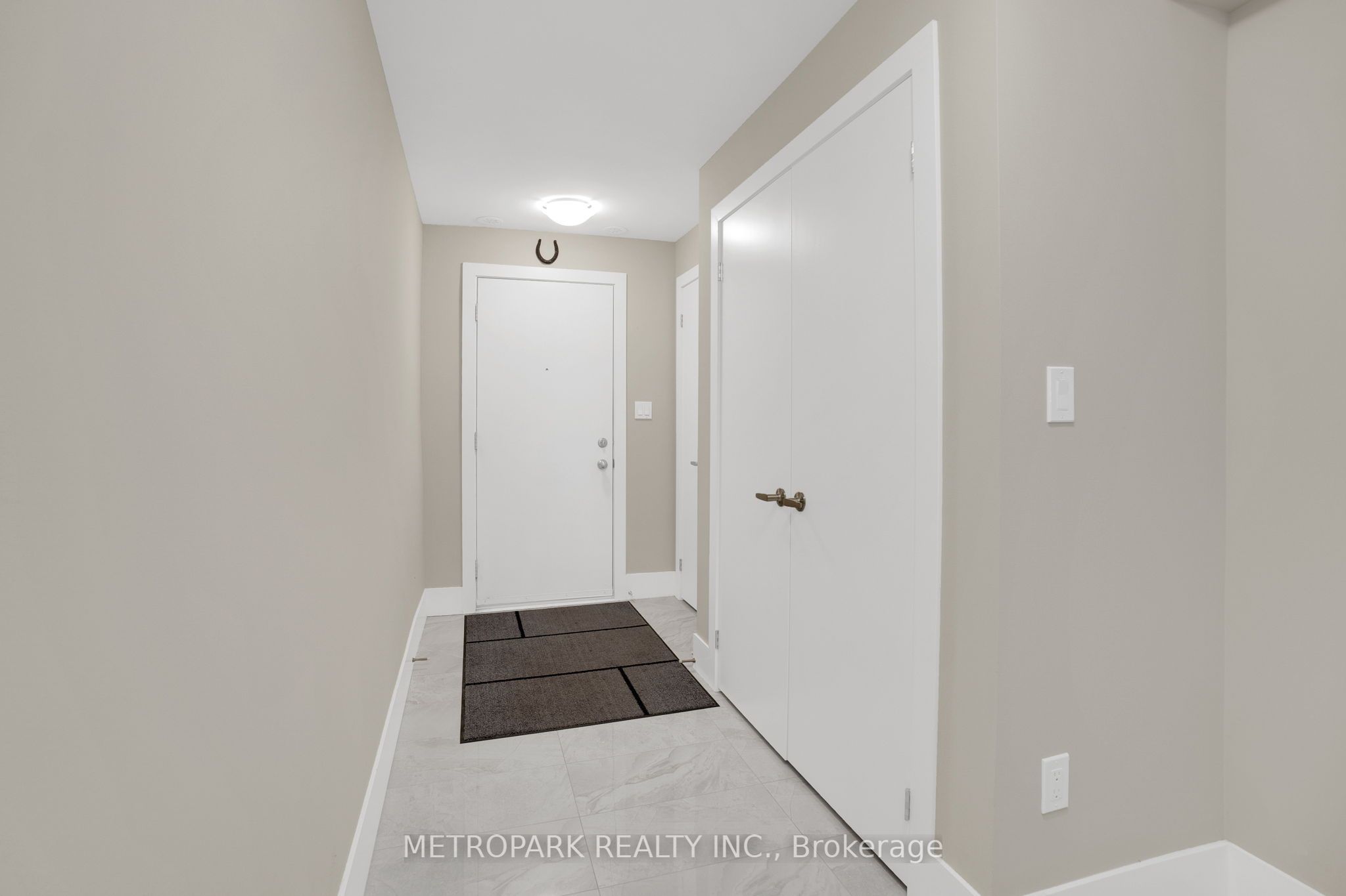 187 Sydney Circle Property Photo 21