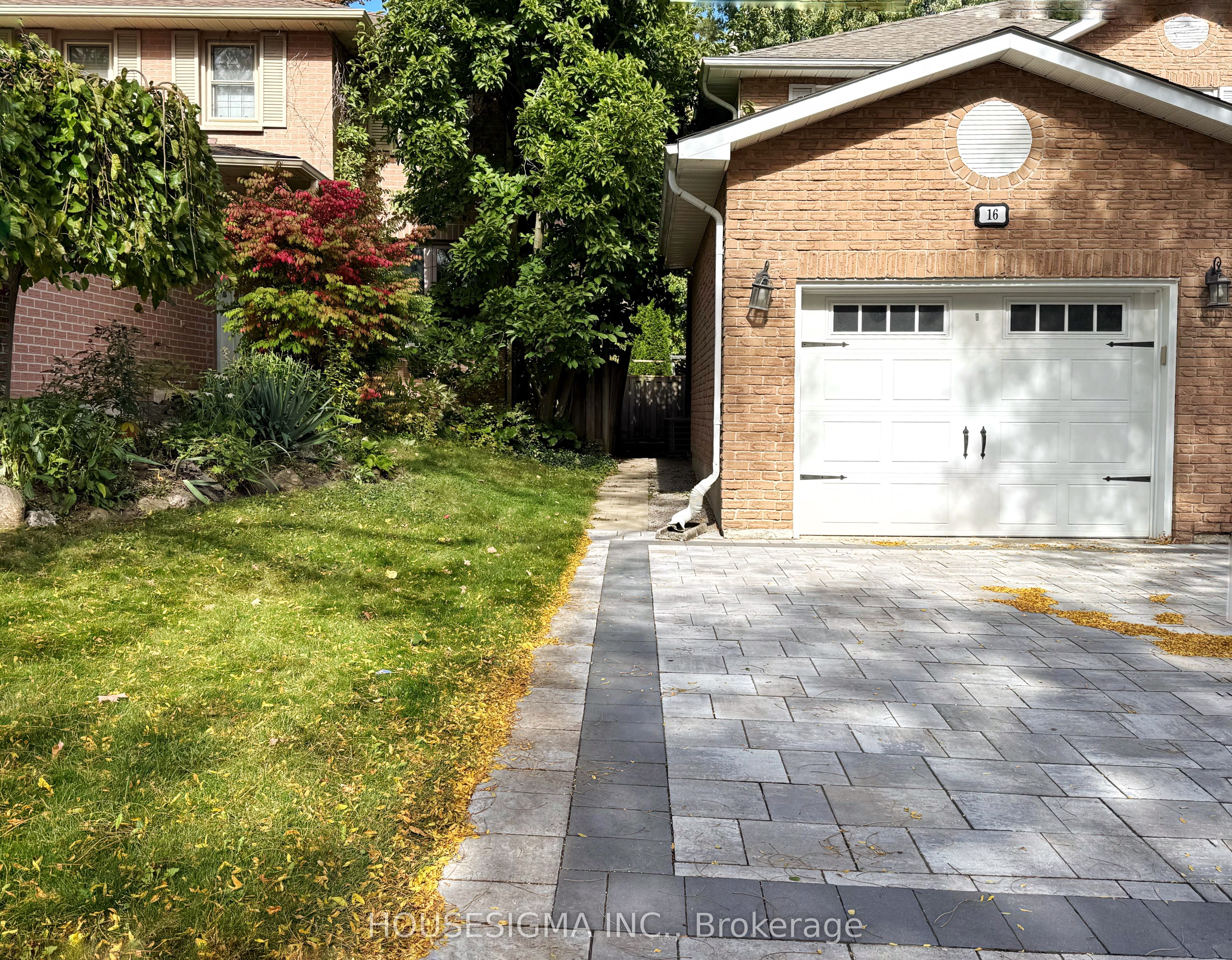 16 Mendys Forest Street Lower Property Photo 1