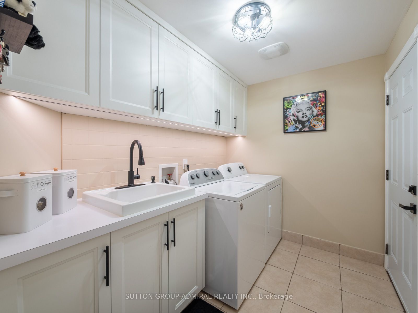 42 Lady Fern Drive Property Photo 19