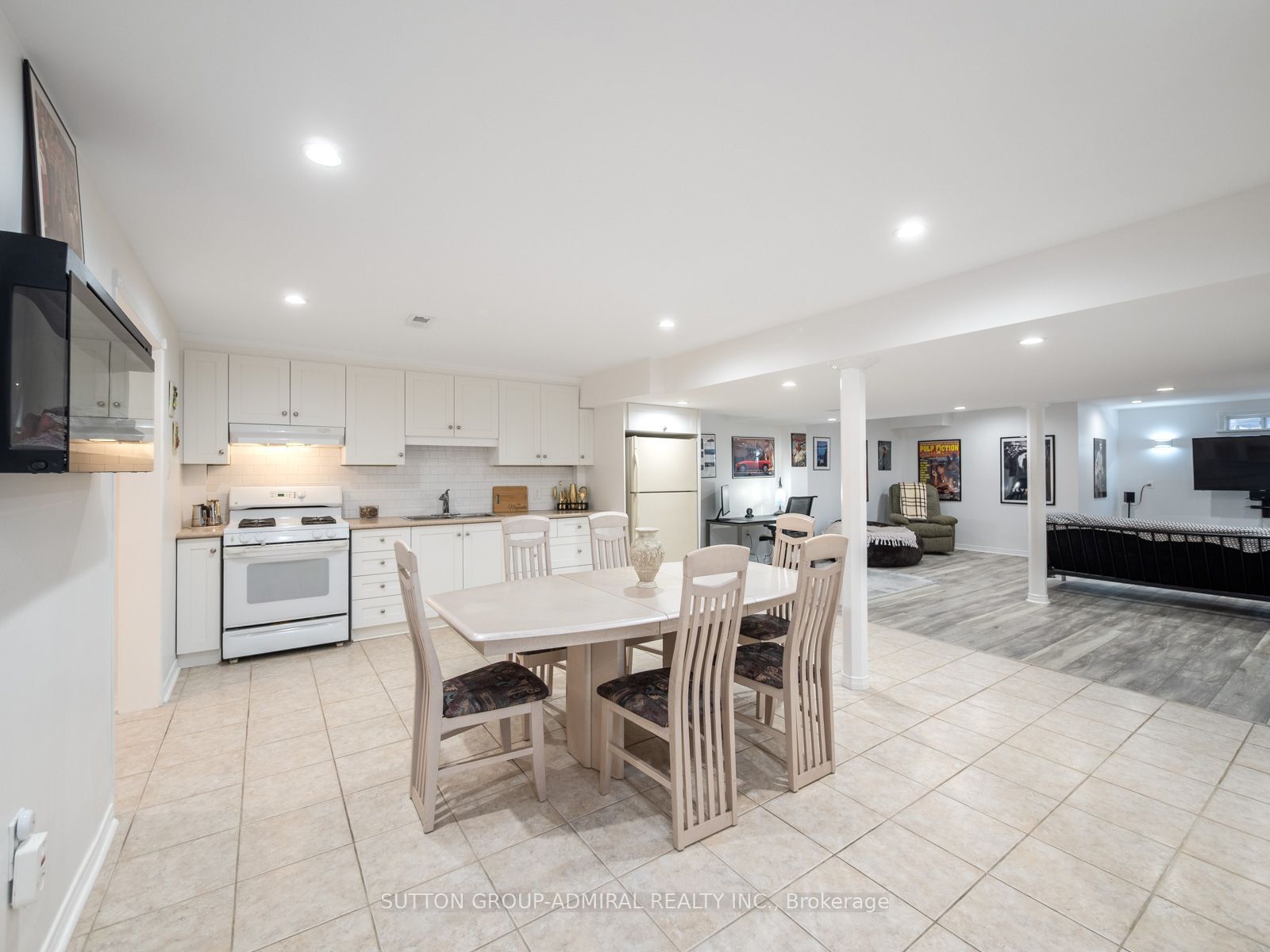 42 Lady Fern Drive Property Photo 28