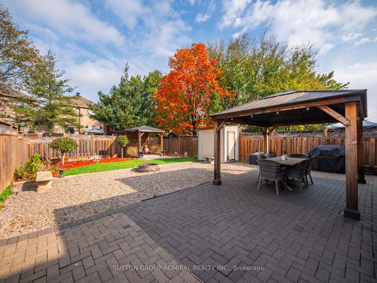42 Lady Fern Drive Property Photo 36