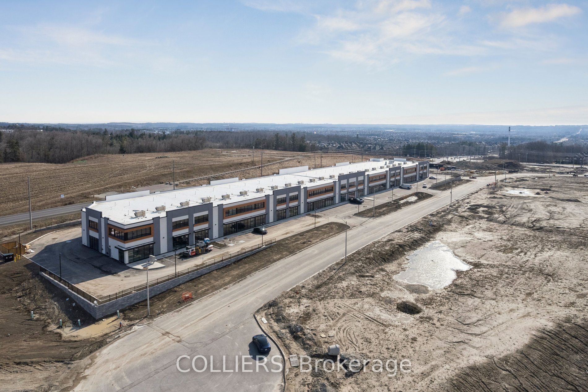 175 Melvin Robson Avenue 22-24 Property Photo 2