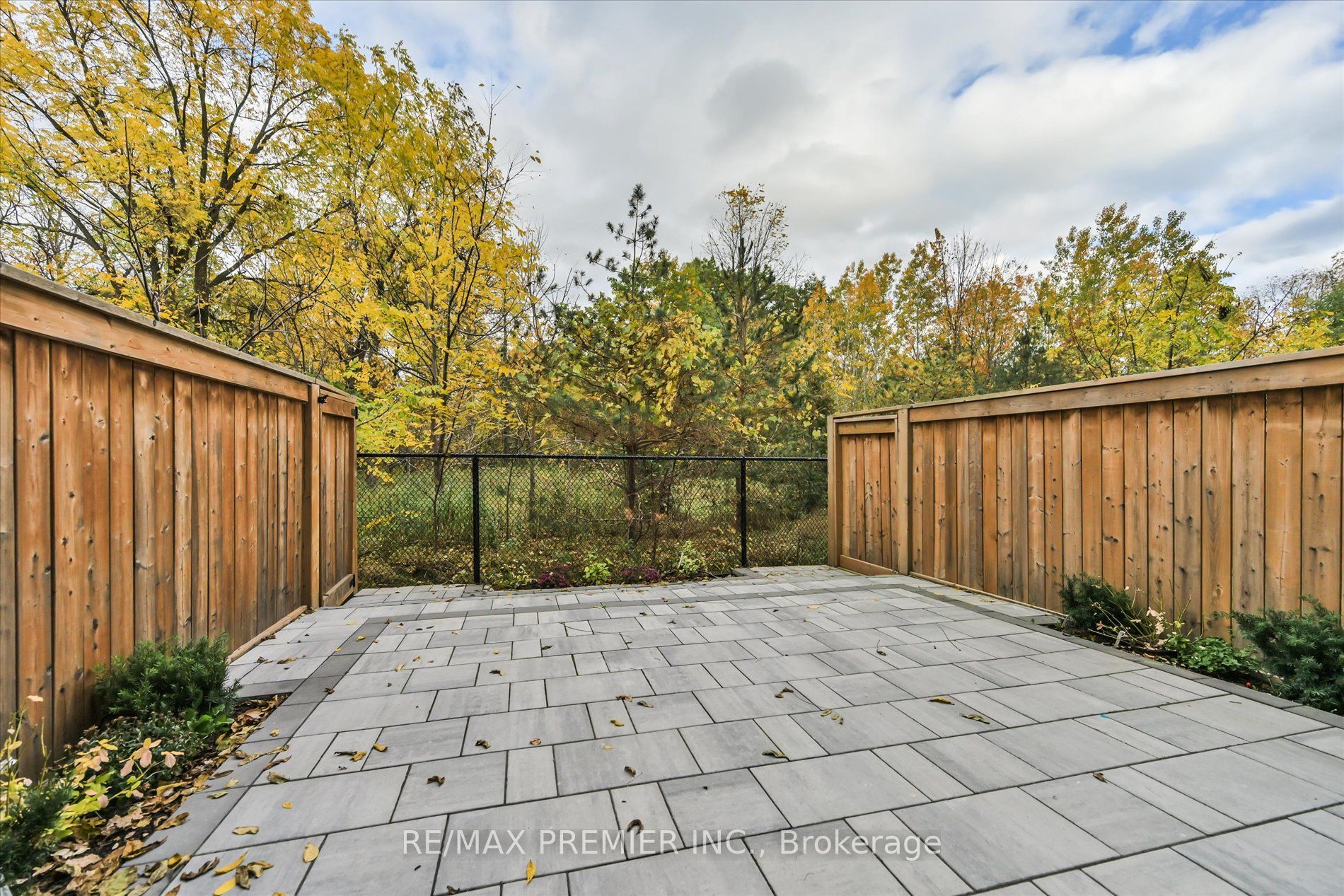 86 Golden Trail Property Photo 34
