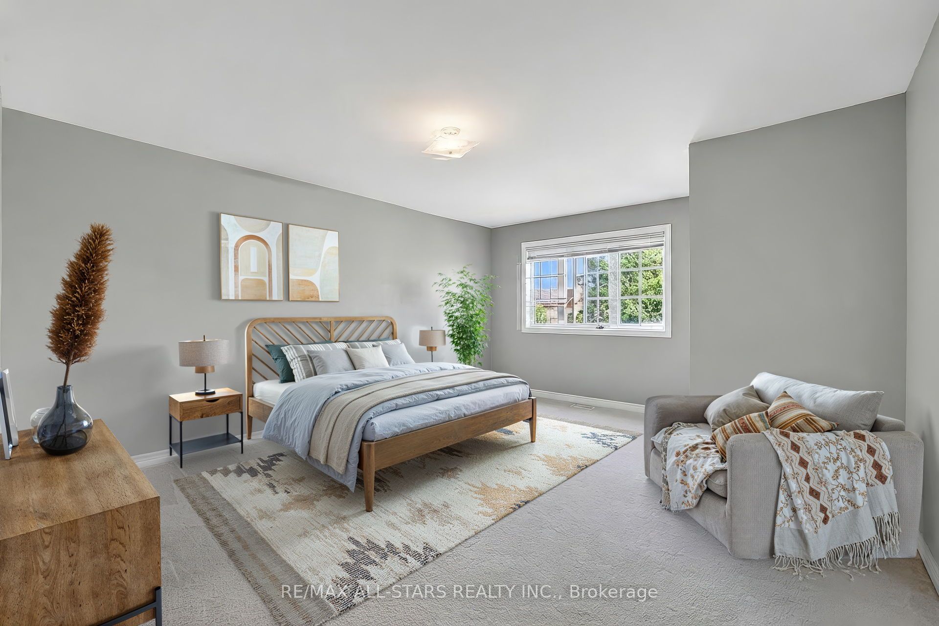 18 Lancaster Court Property Photo 16