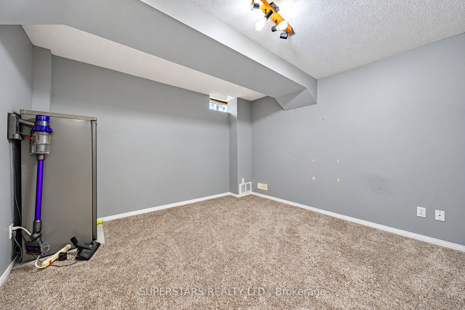 34 Westchester Crescent Property Photo 36