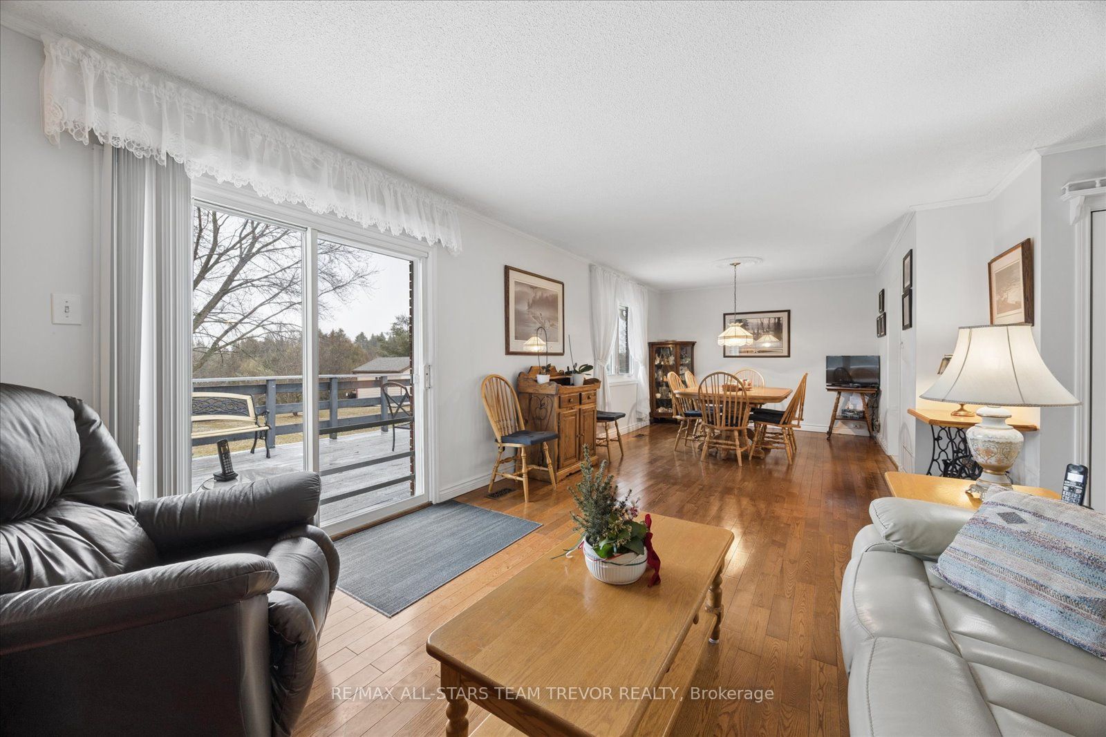 6497 6th Line Property Photo 5