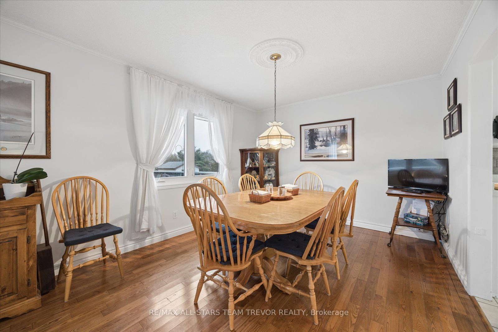 6497 6th Line Property Photo 6